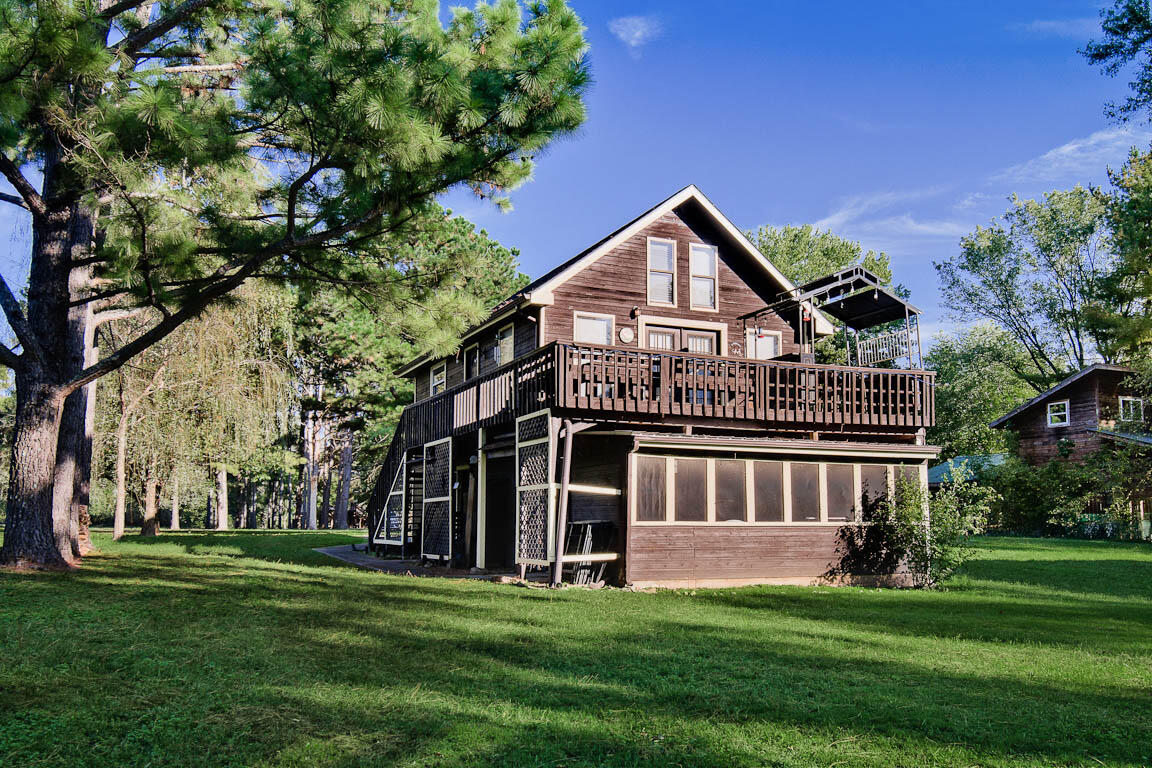 715 Easy Street Property Photo 22