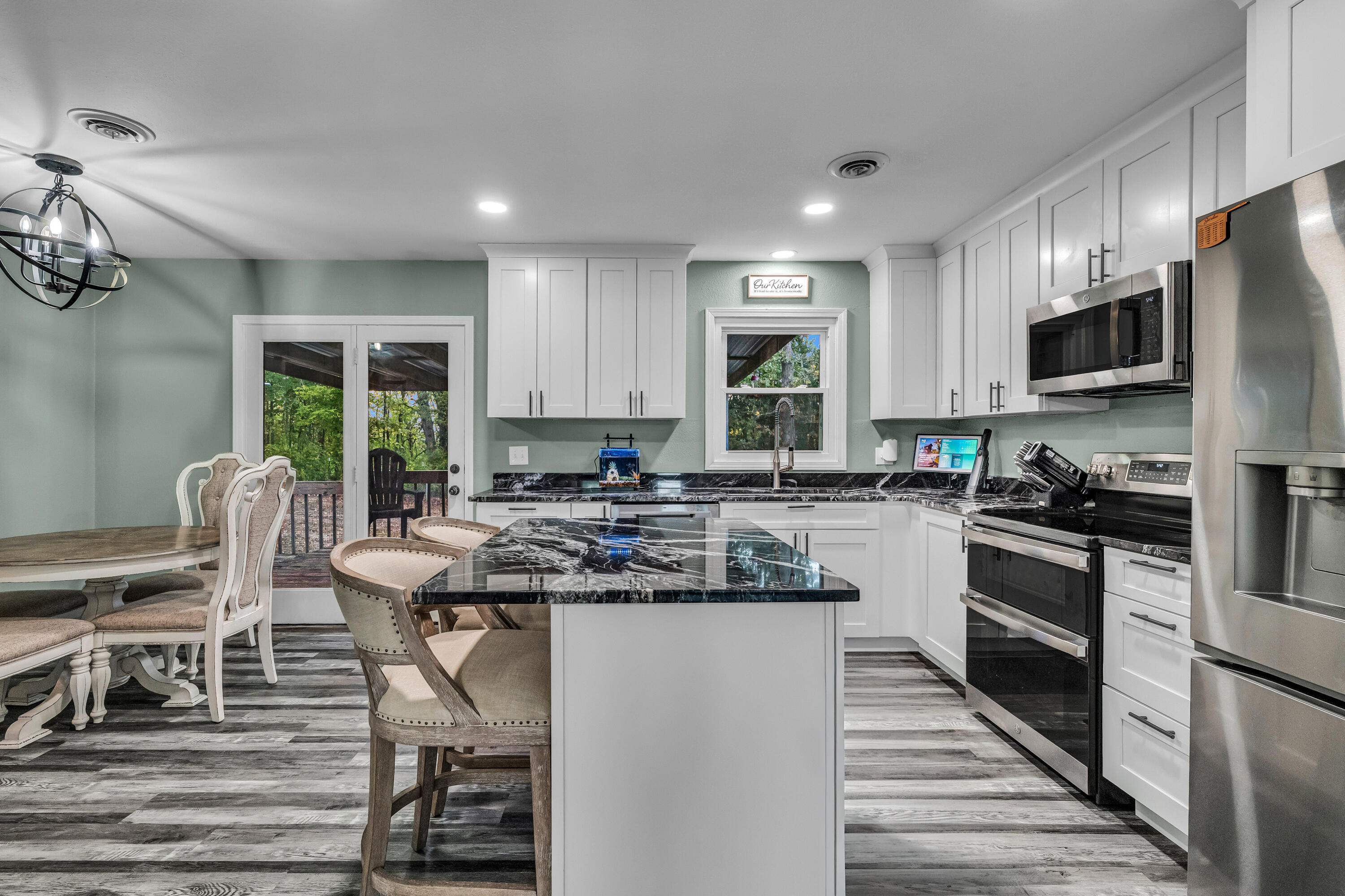 625 County Road 8330 Property Photo 9