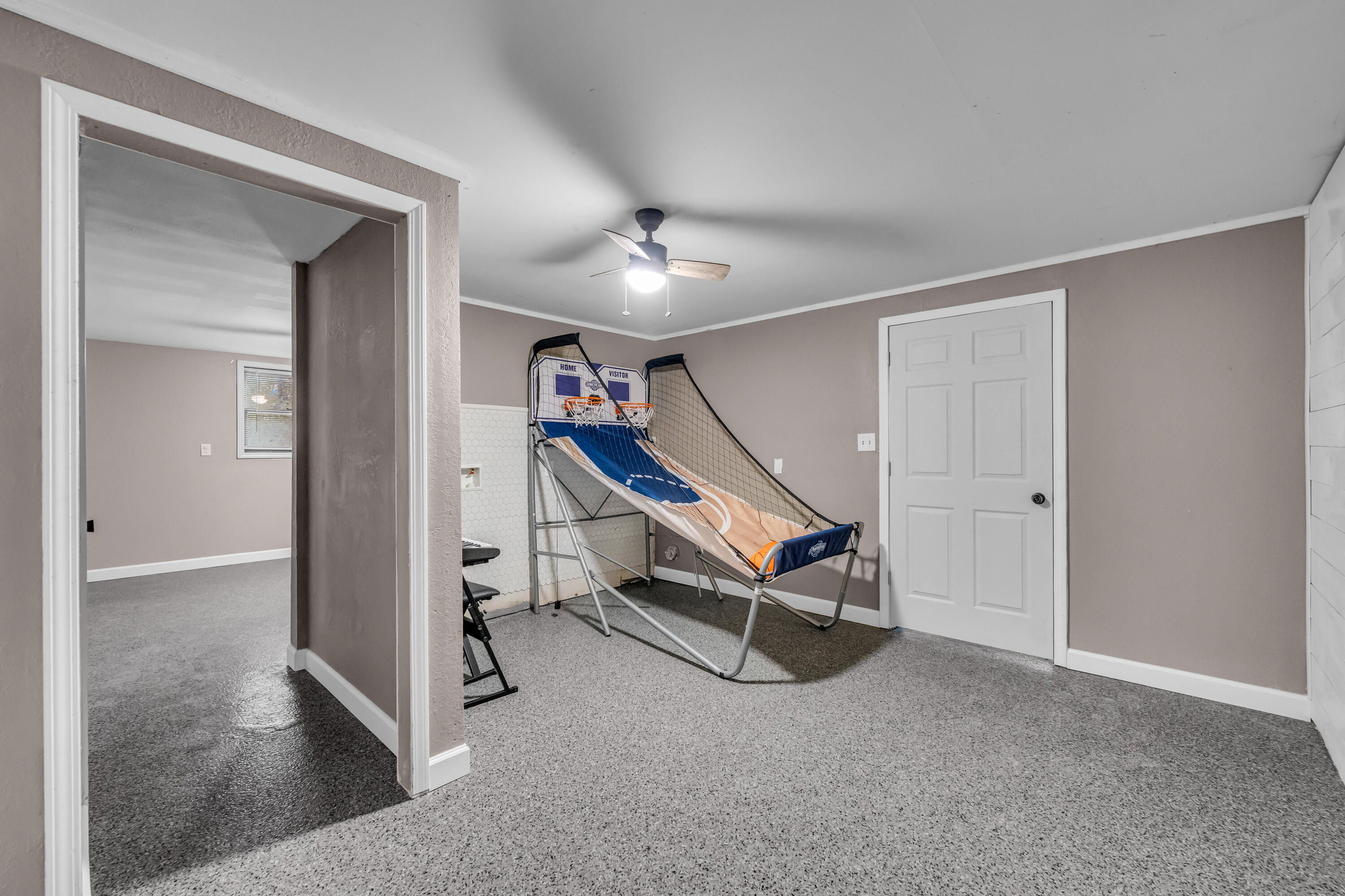 625 County Road 8330 Property Photo 28