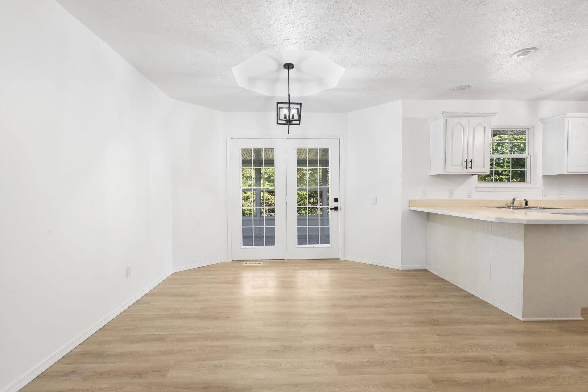 222 Cedar Ravine Drive Property Photo 10