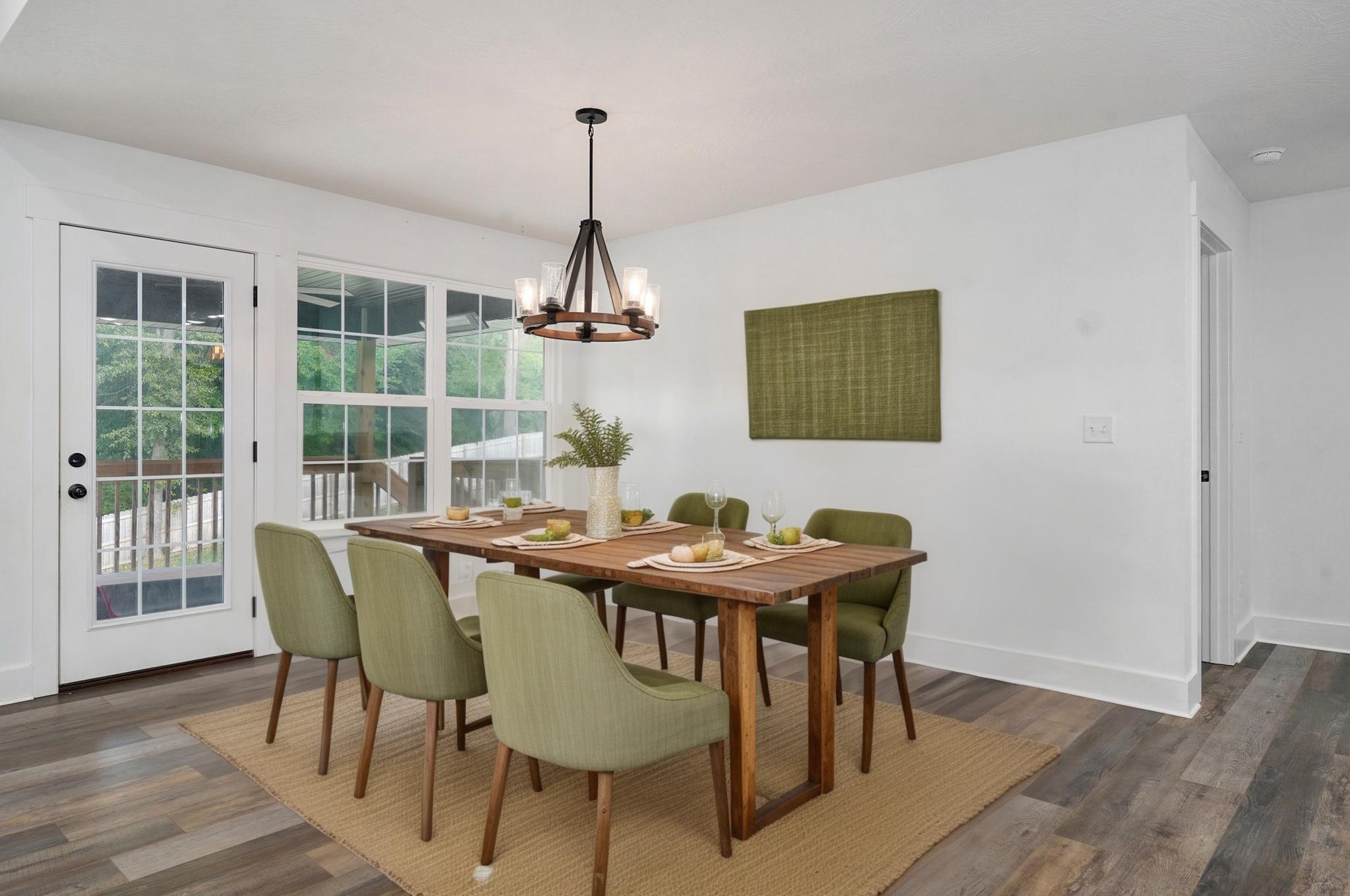 1611 East Hayloft Drive Property Photo 12