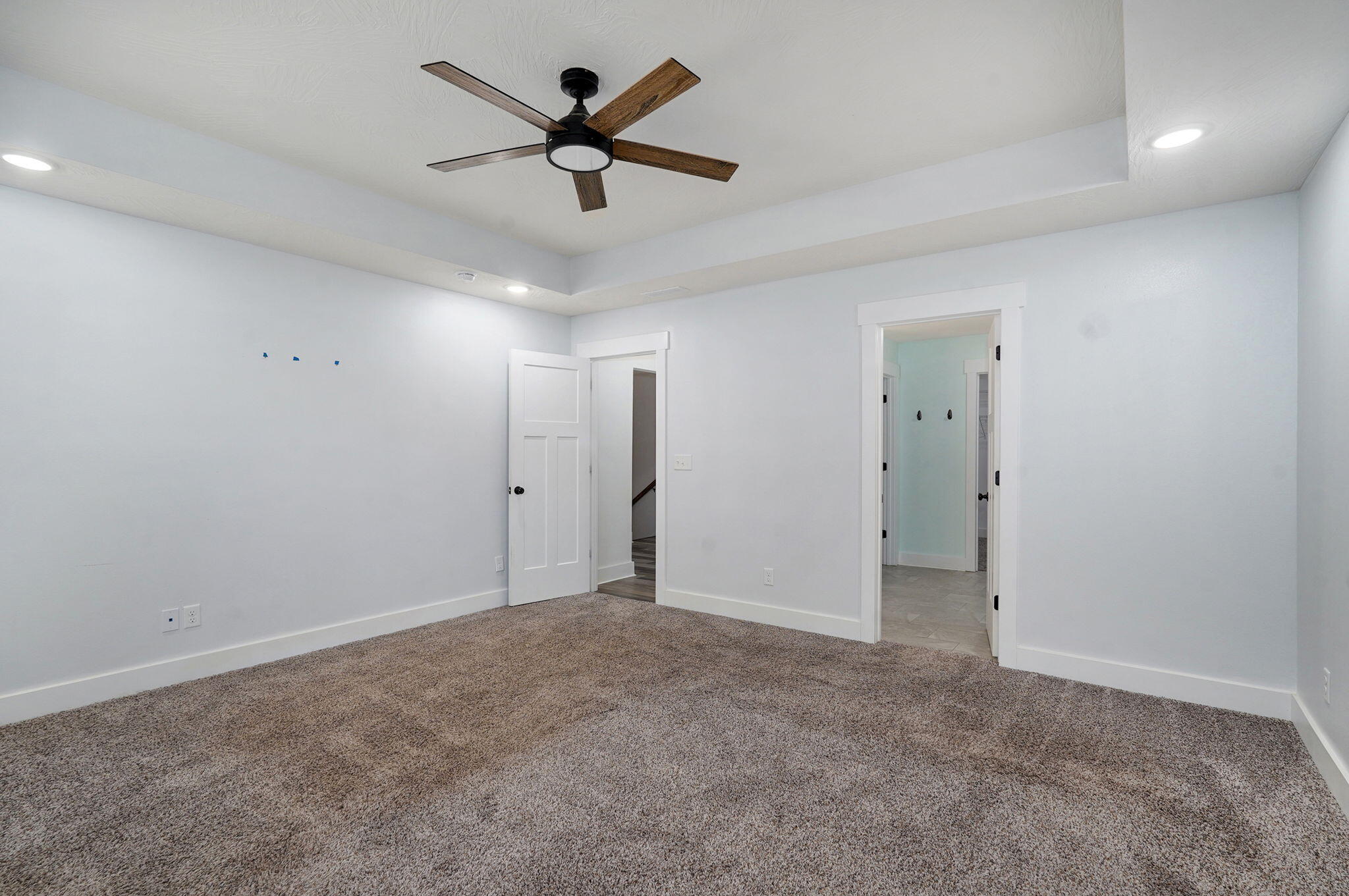 1611 East Hayloft Drive Property Photo 14