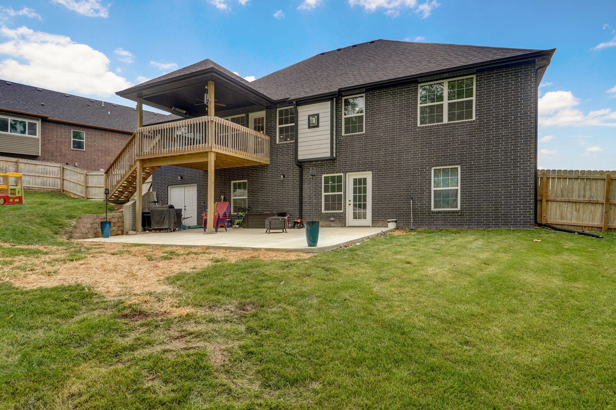 1611 East Hayloft Drive Property Photo 40