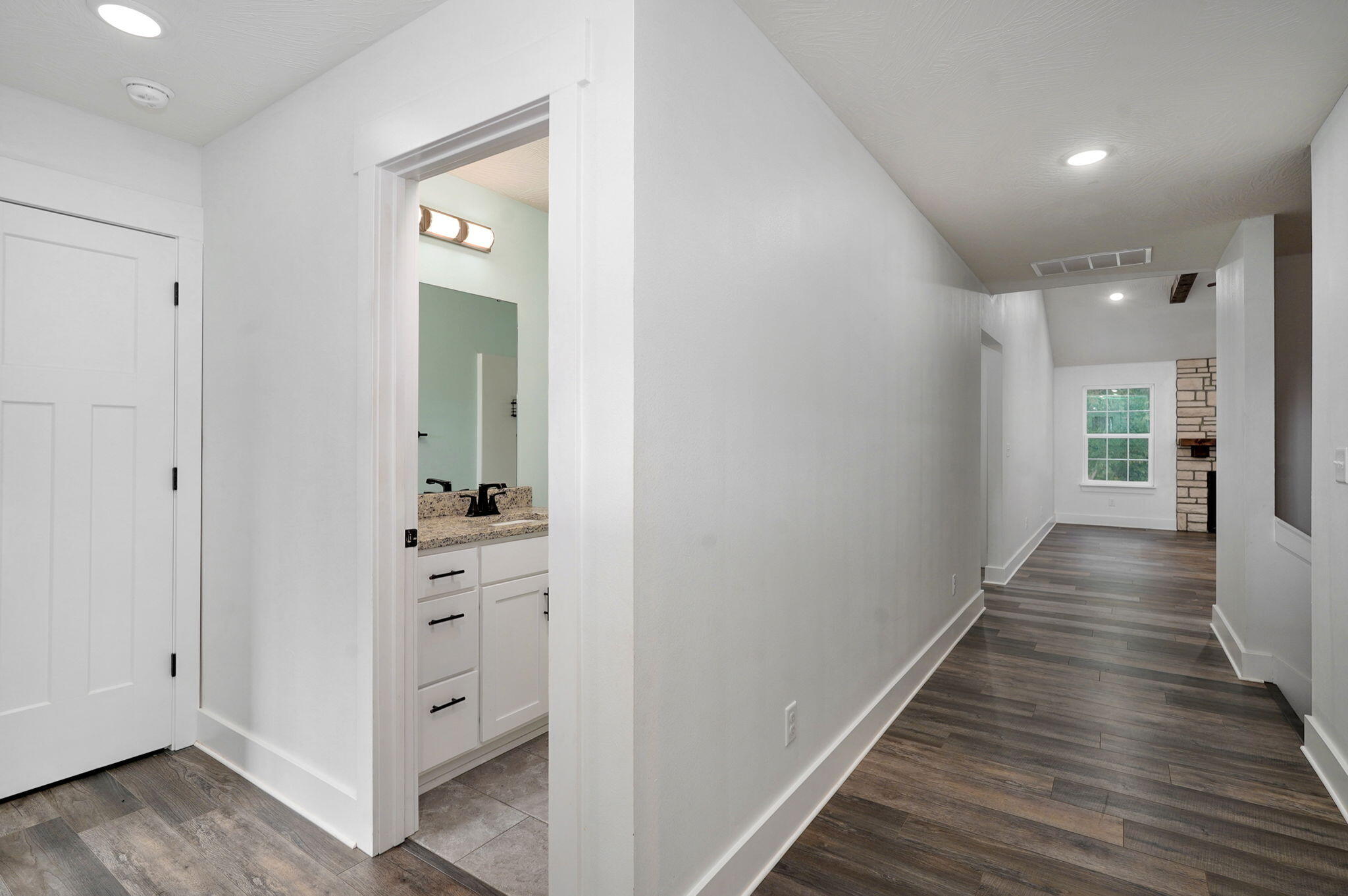 1611 East Hayloft Drive Property Photo 46