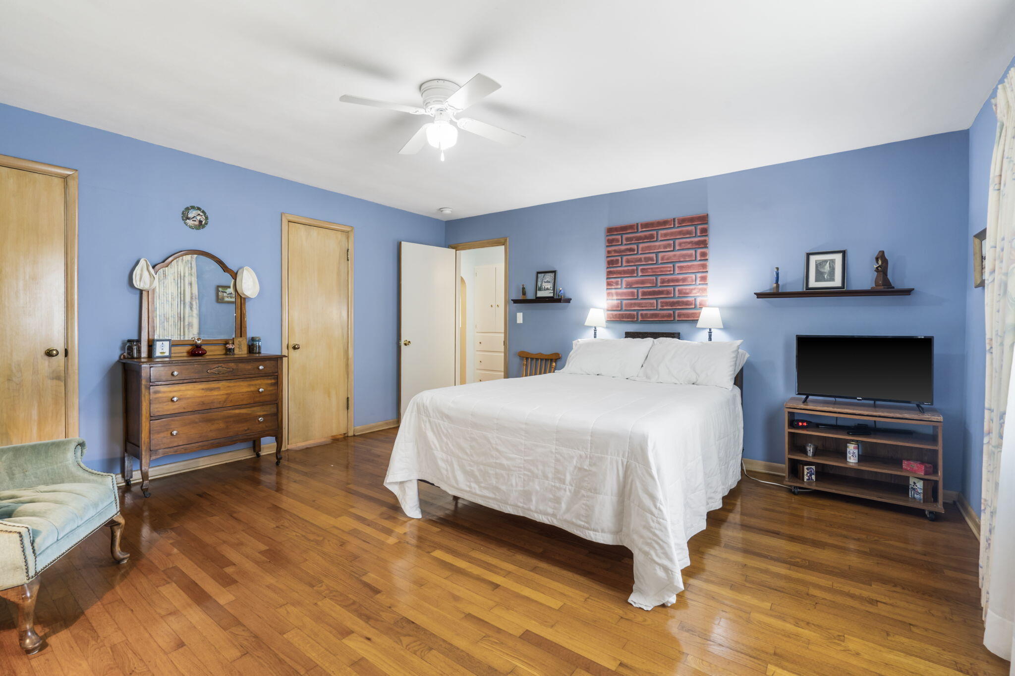 2313 South Clay Avenue Property Photo 20