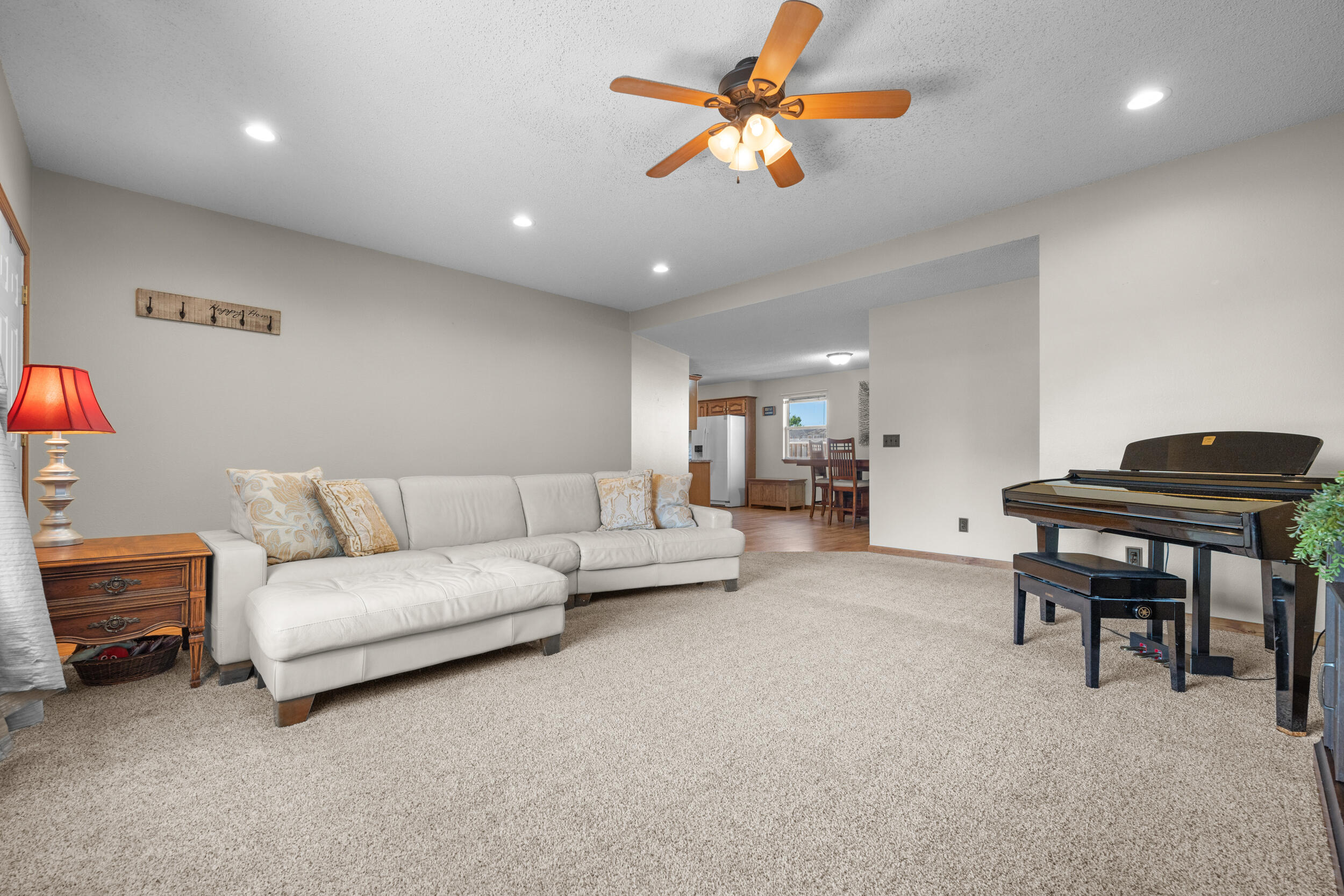 1431 Isdell Street Property Photo 8