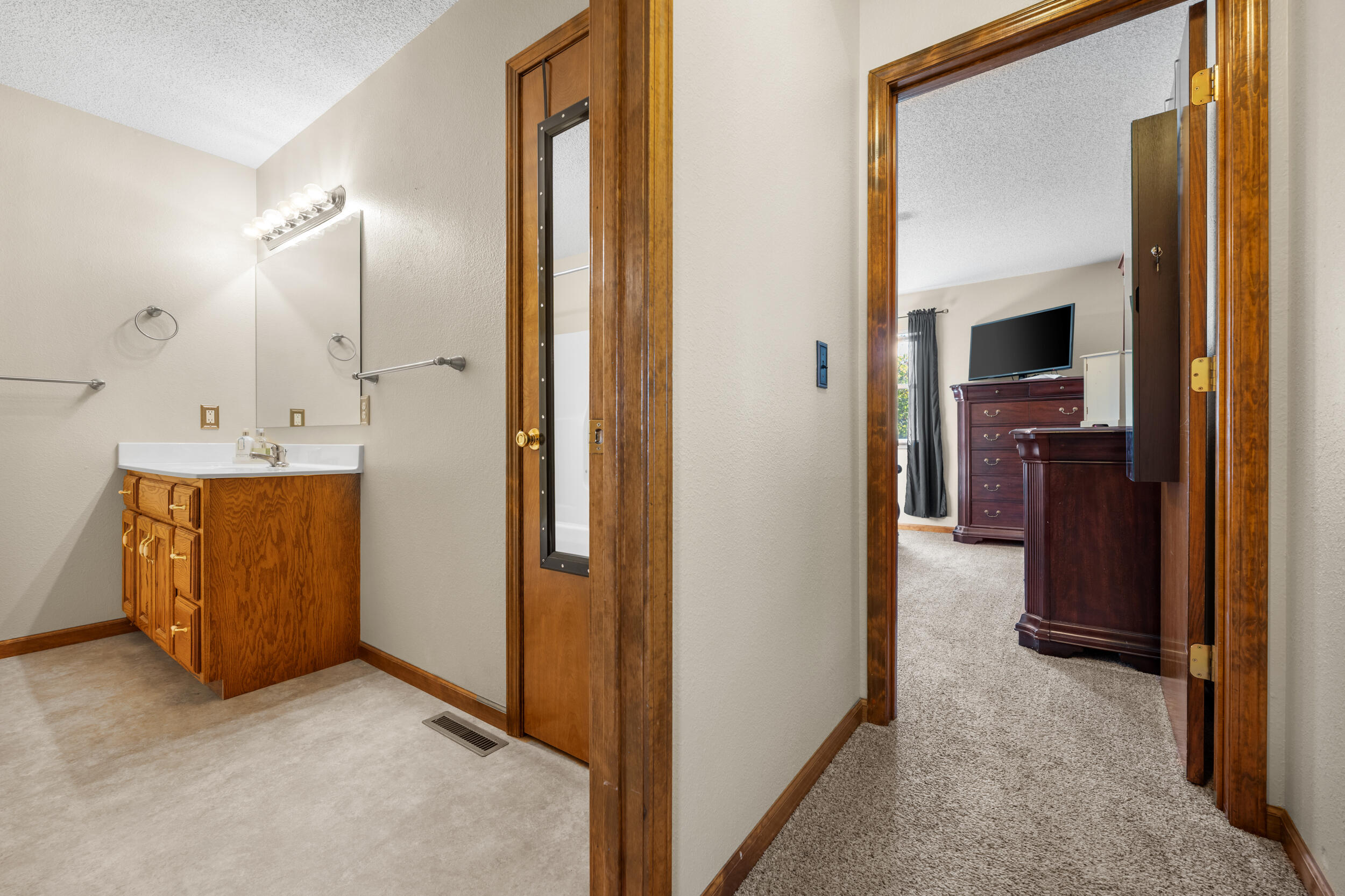 1431 Isdell Street Property Photo 20