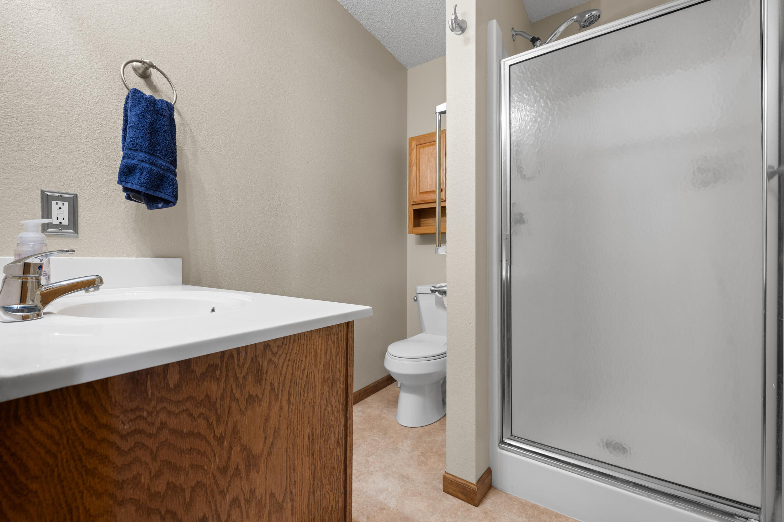 1431 Isdell Street Property Photo 30