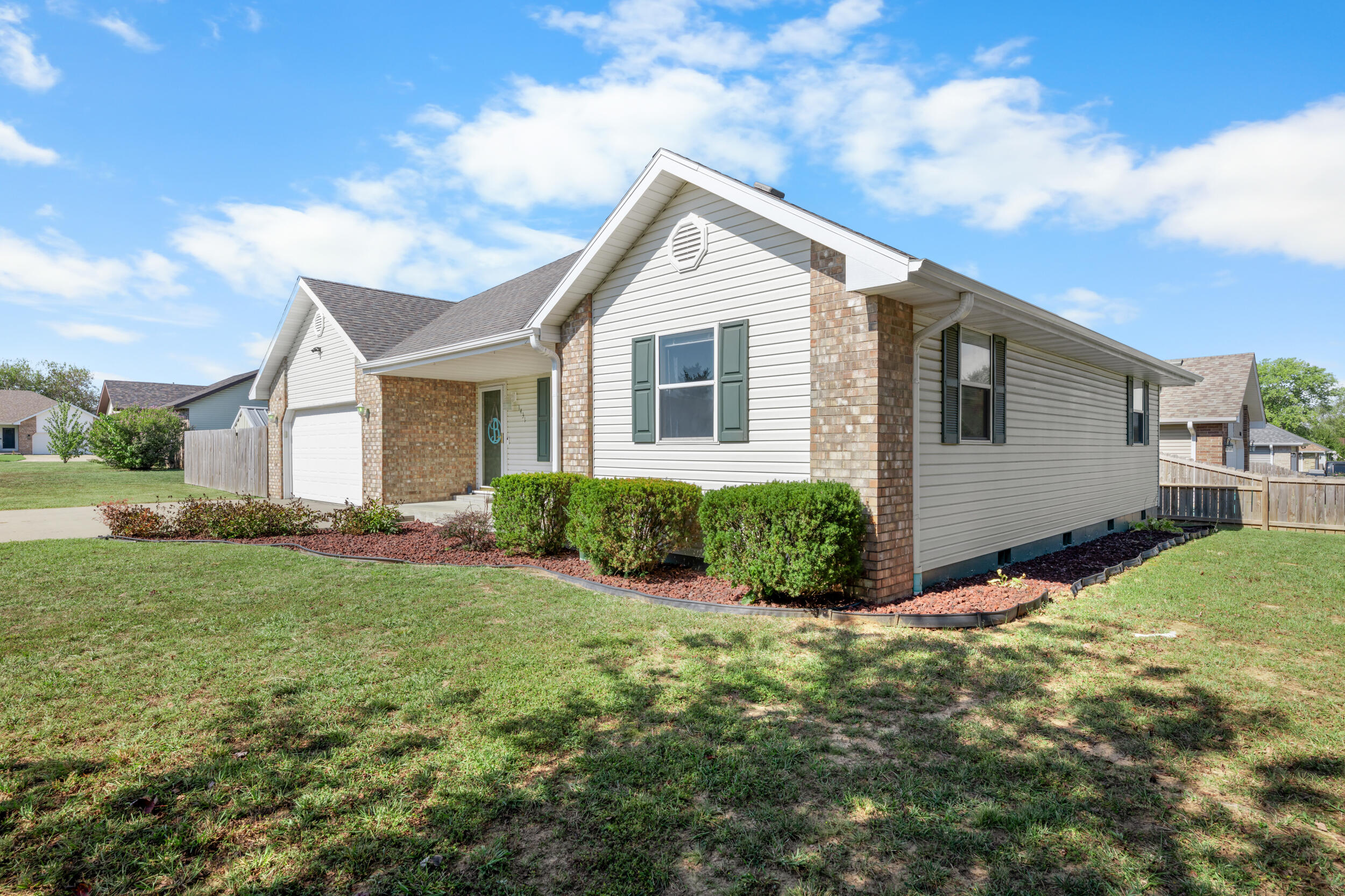 1431 Isdell Street Property Photo 39