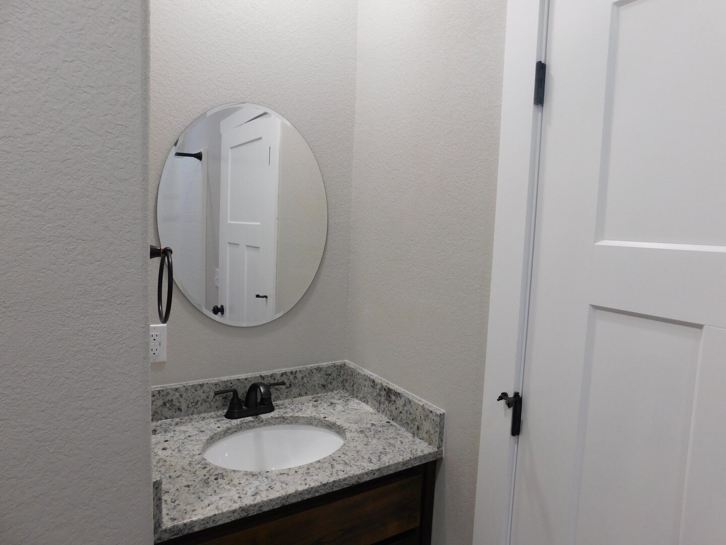 312 Washington St. Property Photo 12