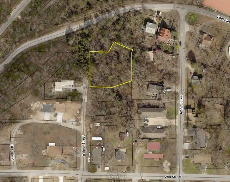 418 Walnut Street Property Photo 4