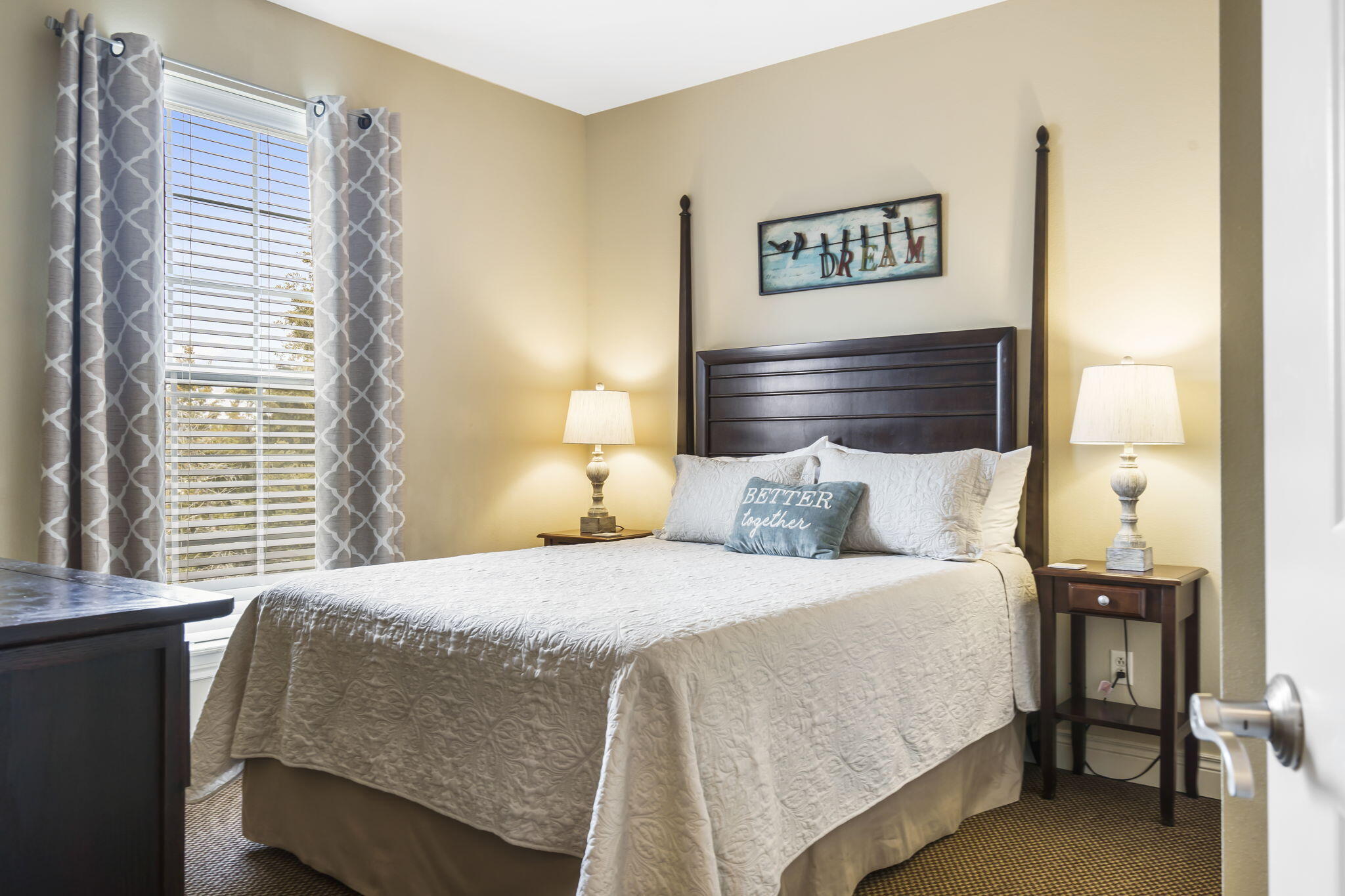 201 Prairie Dunes Drive Property Photo 18