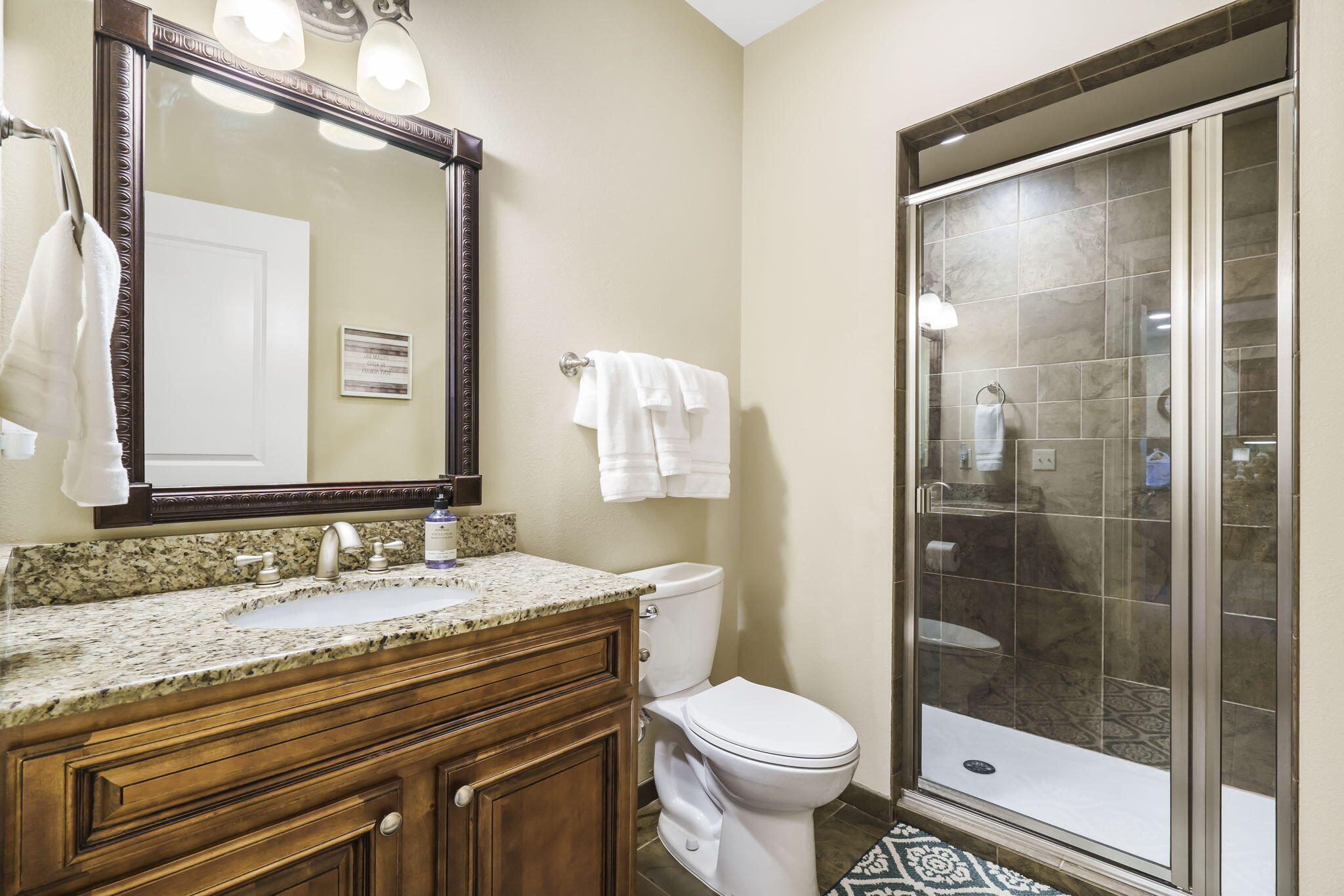 201 Prairie Dunes Drive Property Photo 21