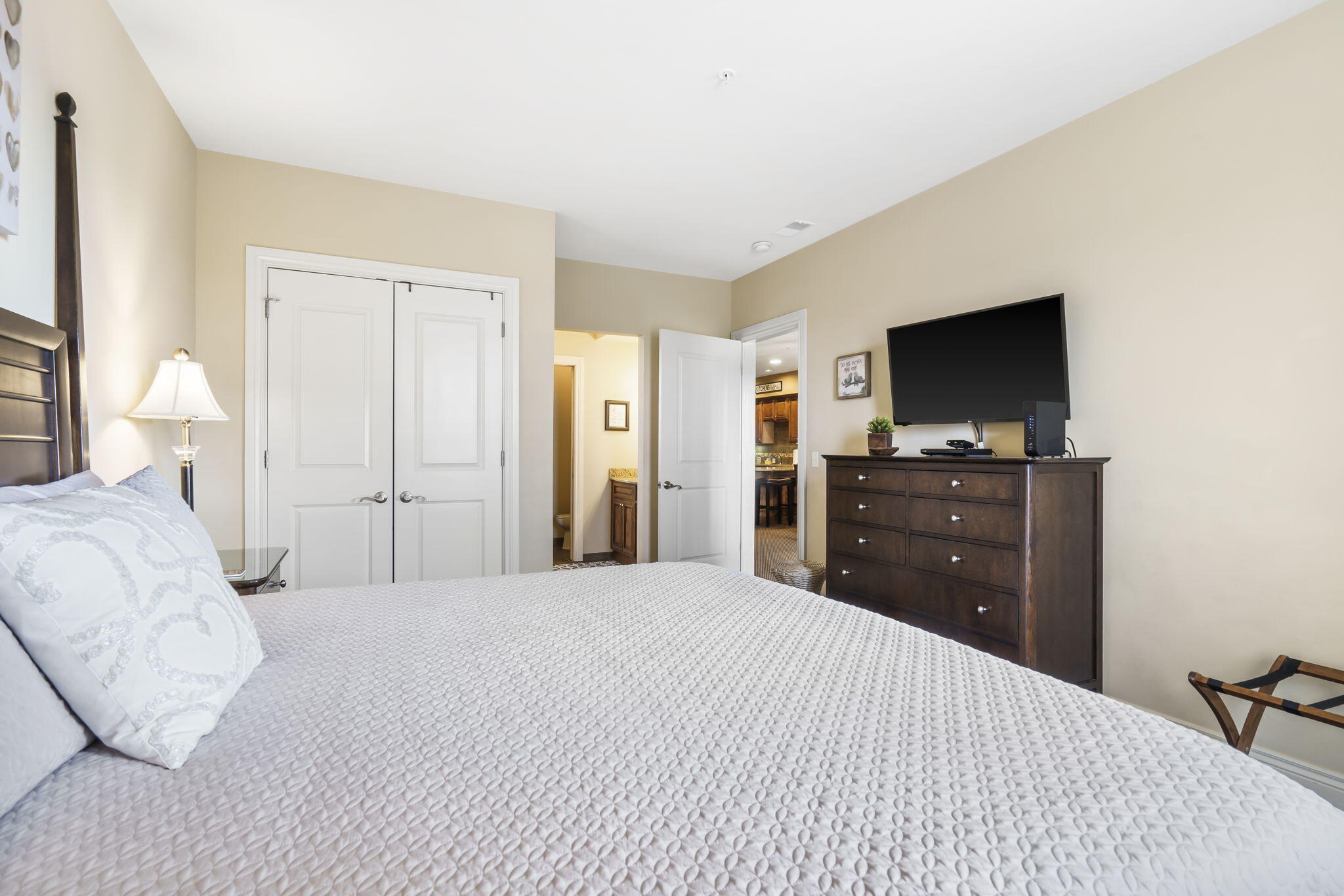 201 Prairie Dunes Drive Property Photo 24