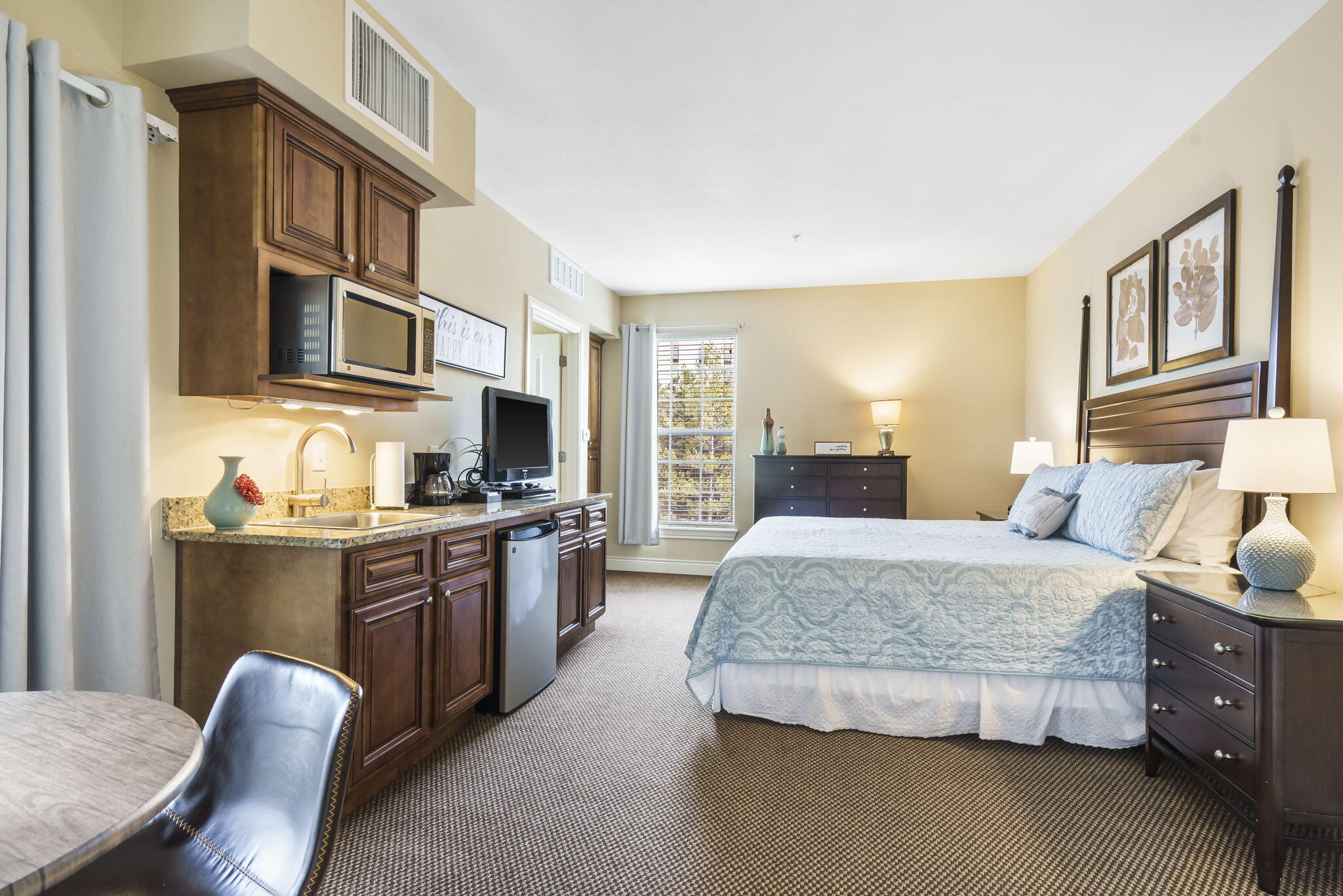 201 Prairie Dunes Drive Property Photo 29