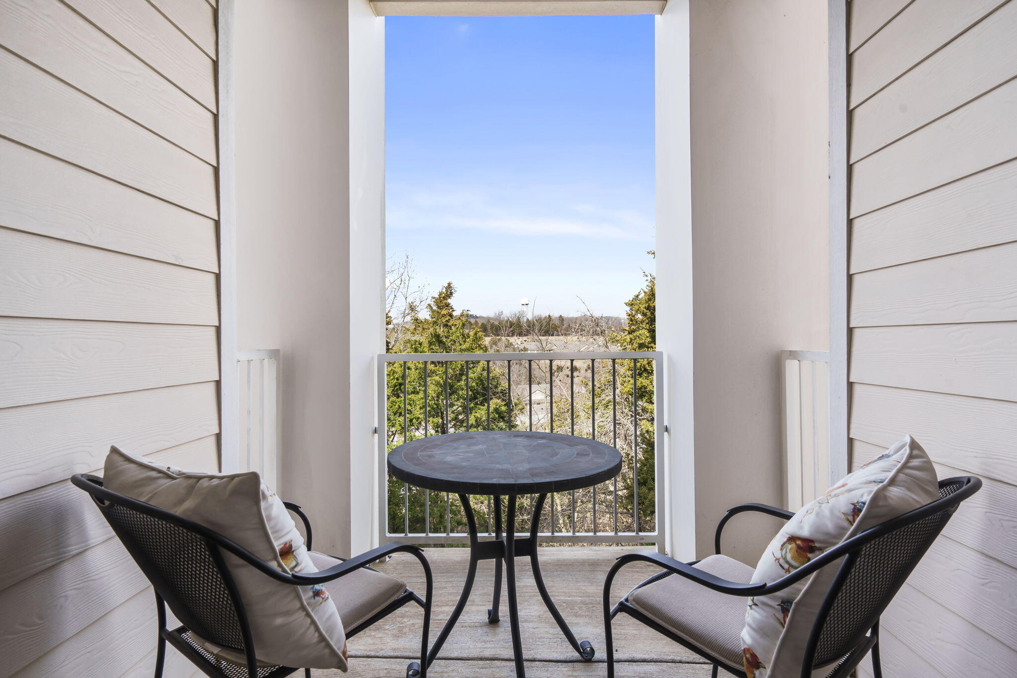 201 Prairie Dunes Drive Property Photo 36