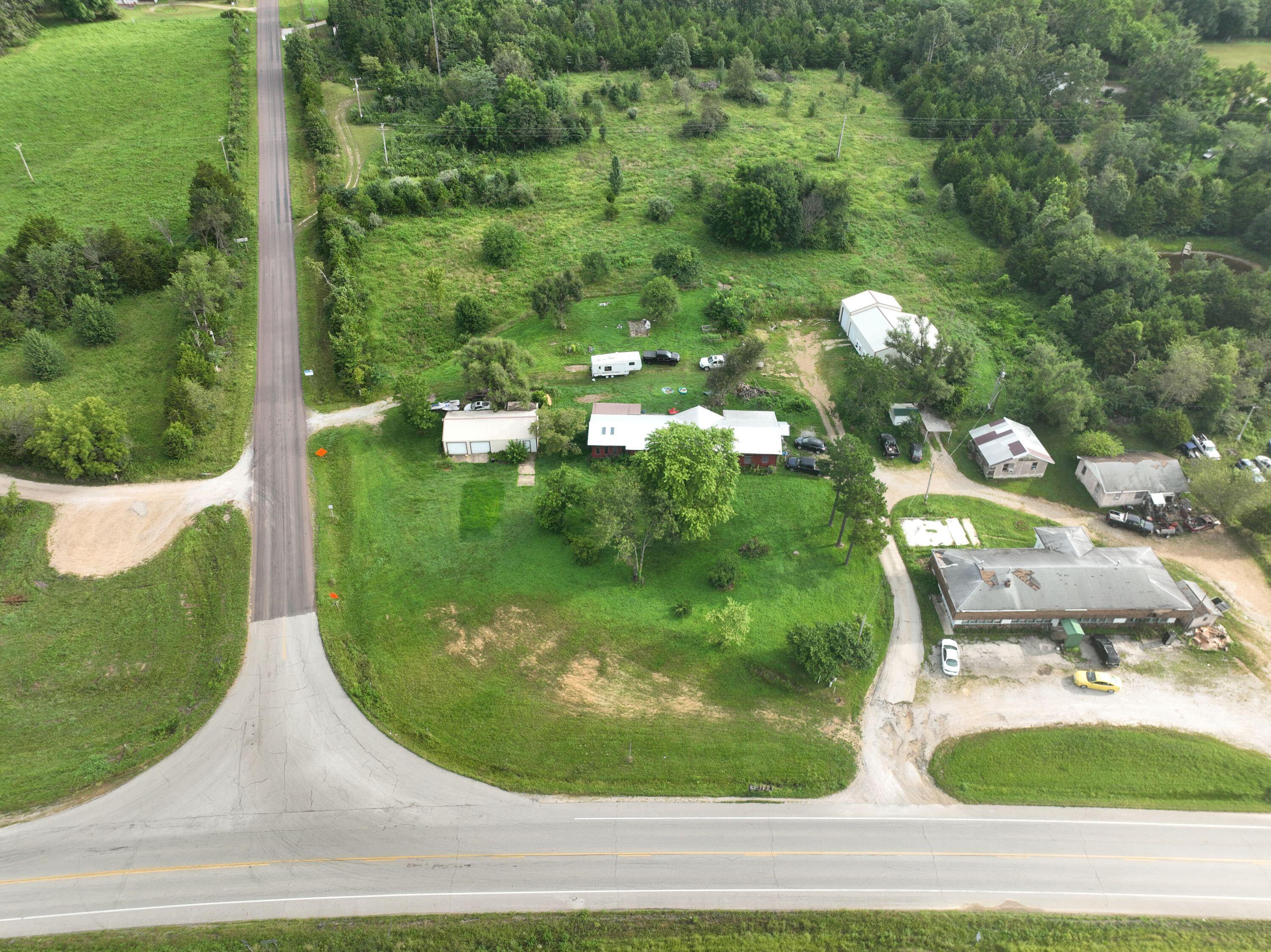 2730 Ozark Avenue Property Photo 5