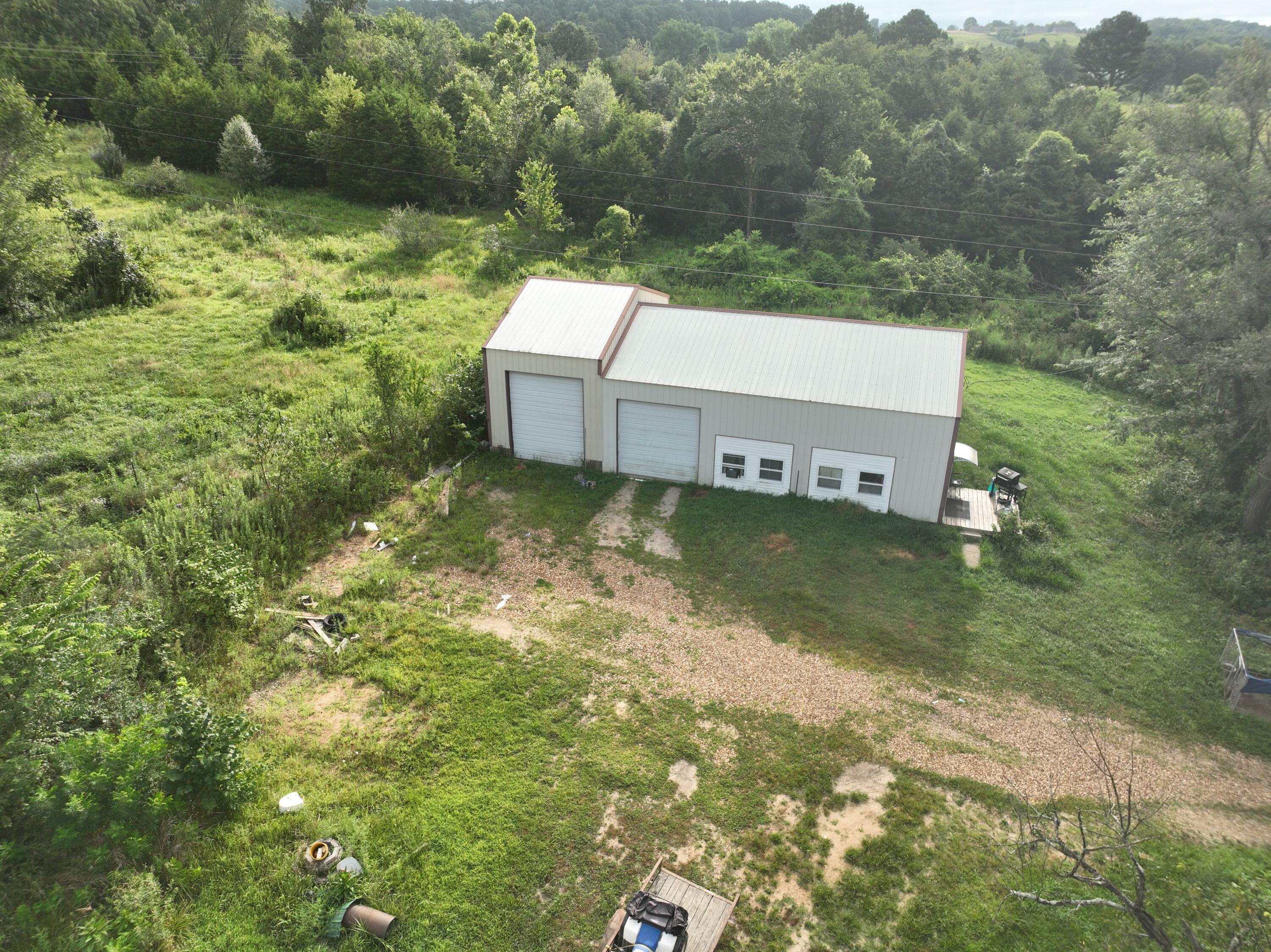 2730 Ozark Avenue Property Photo 9