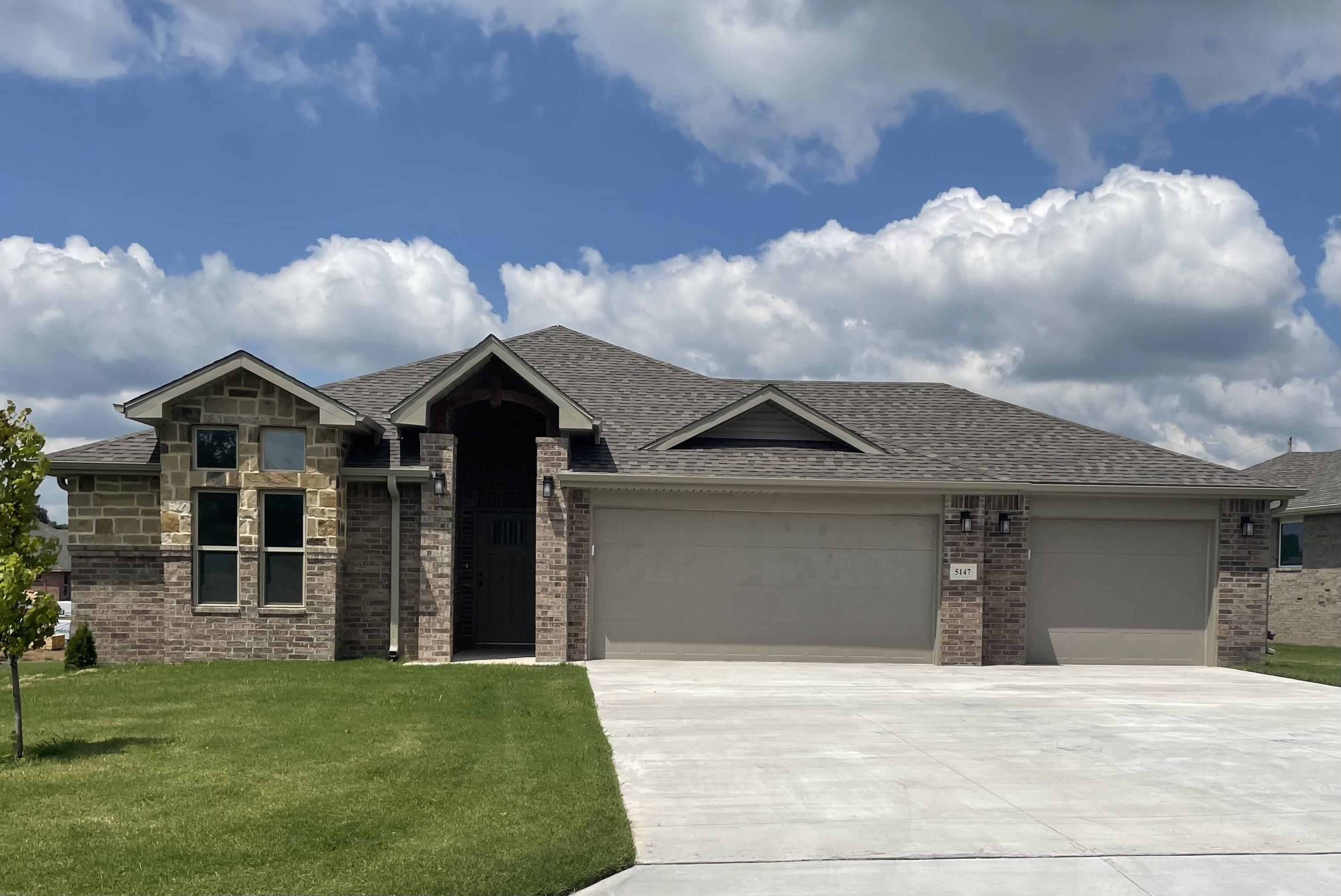 5147 South Tamarack Lane Property Photo 1
