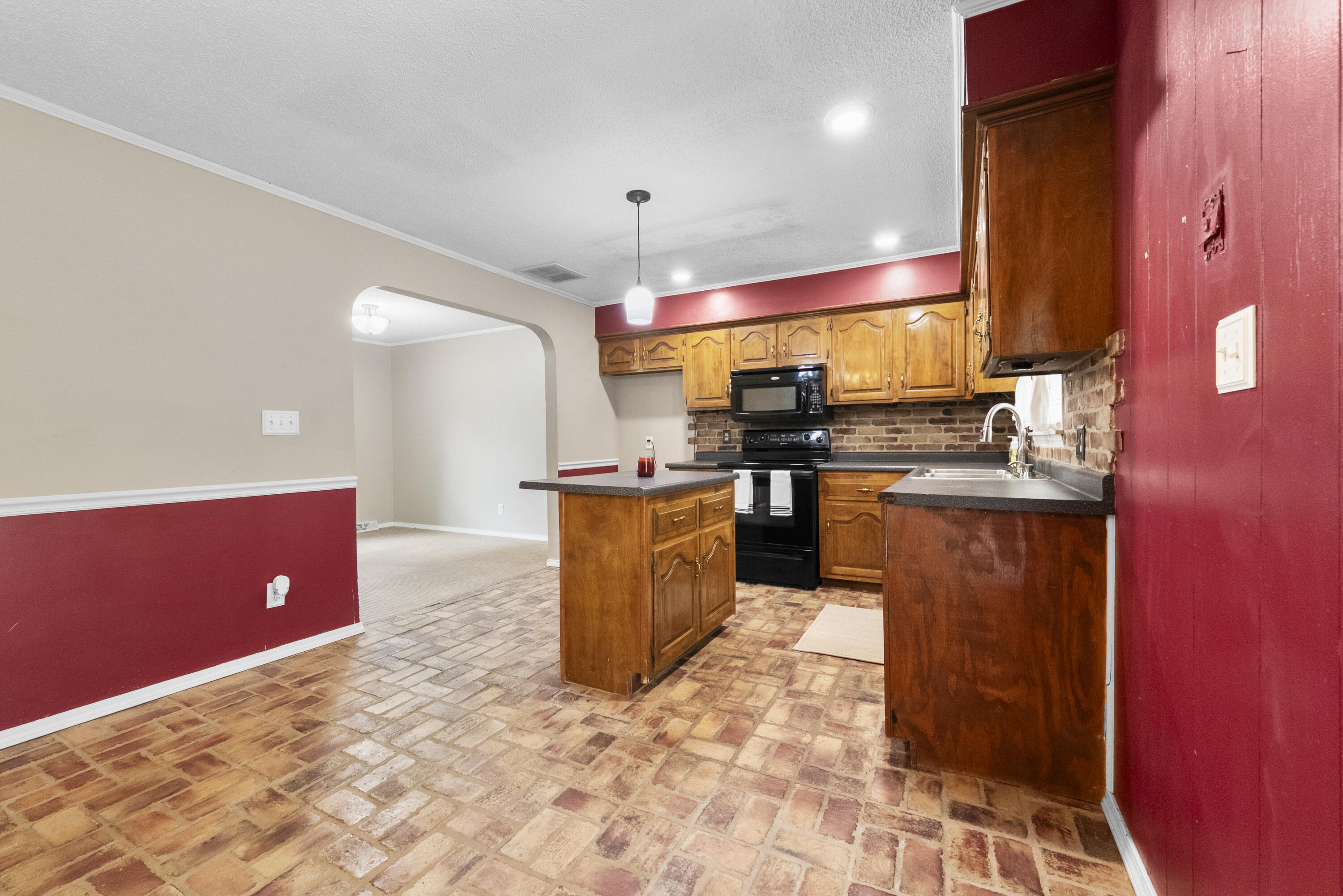 2126 South Wellington Avenue Property Photo 8