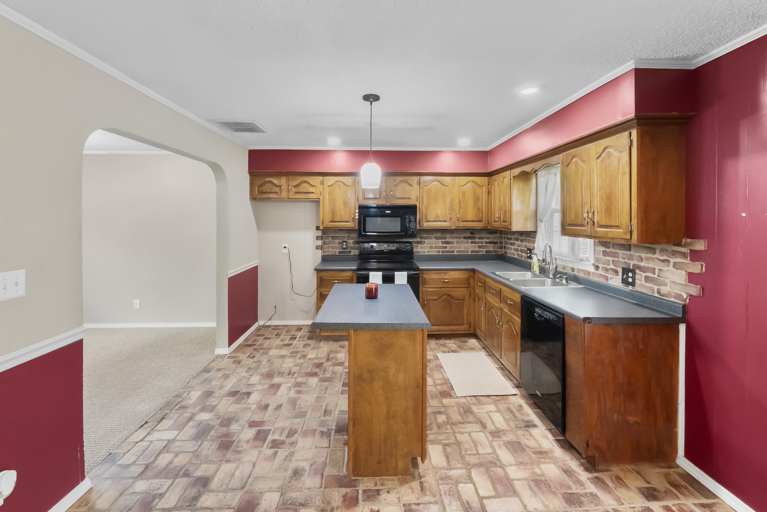 2126 South Wellington Avenue Property Photo 9