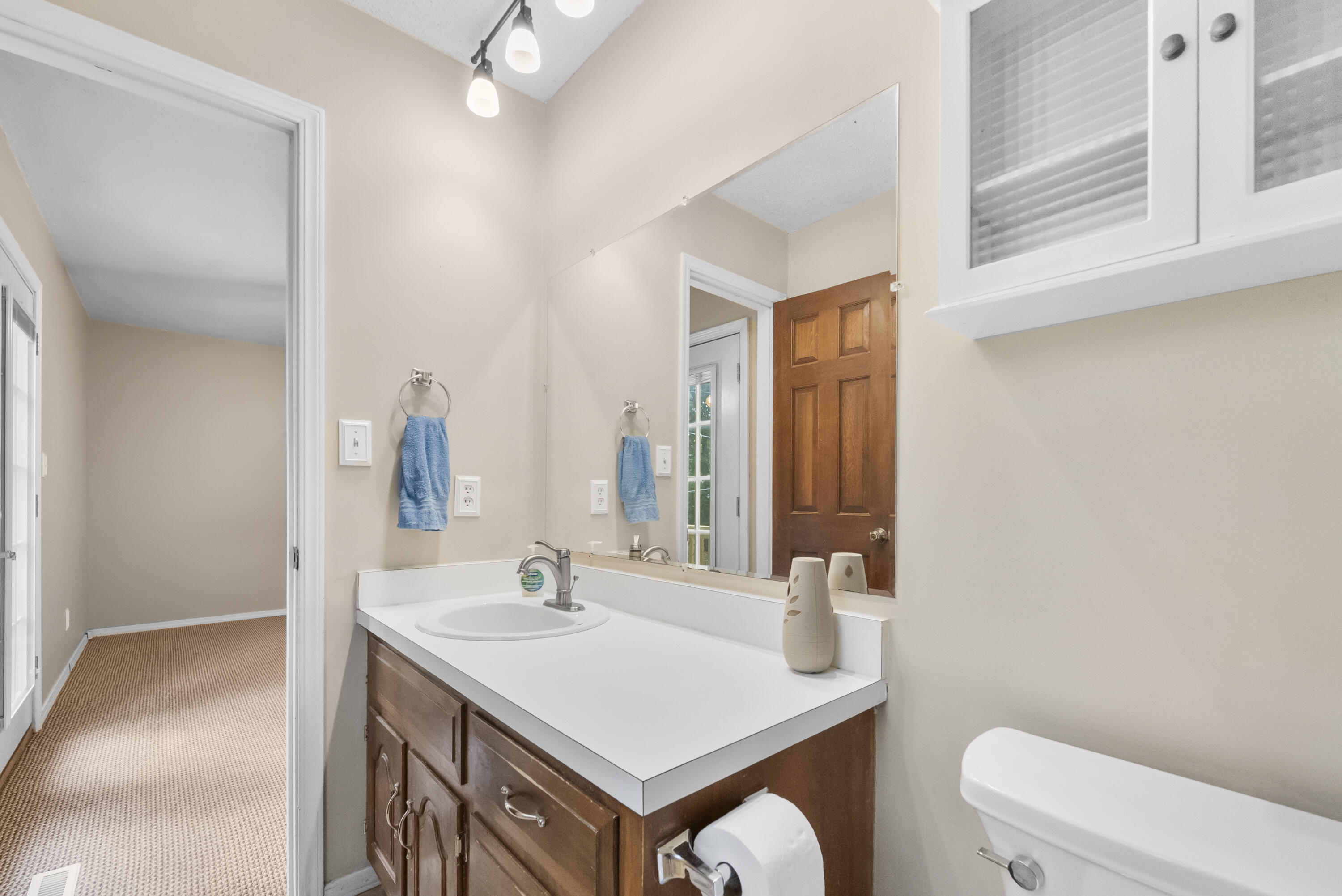 2126 South Wellington Avenue Property Photo 15