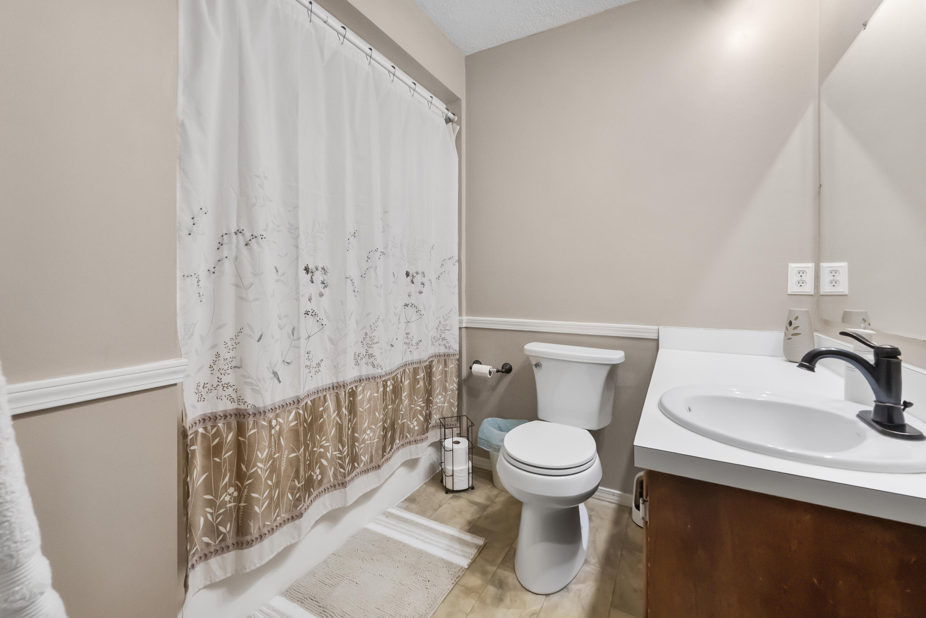 2126 South Wellington Avenue Property Photo 24