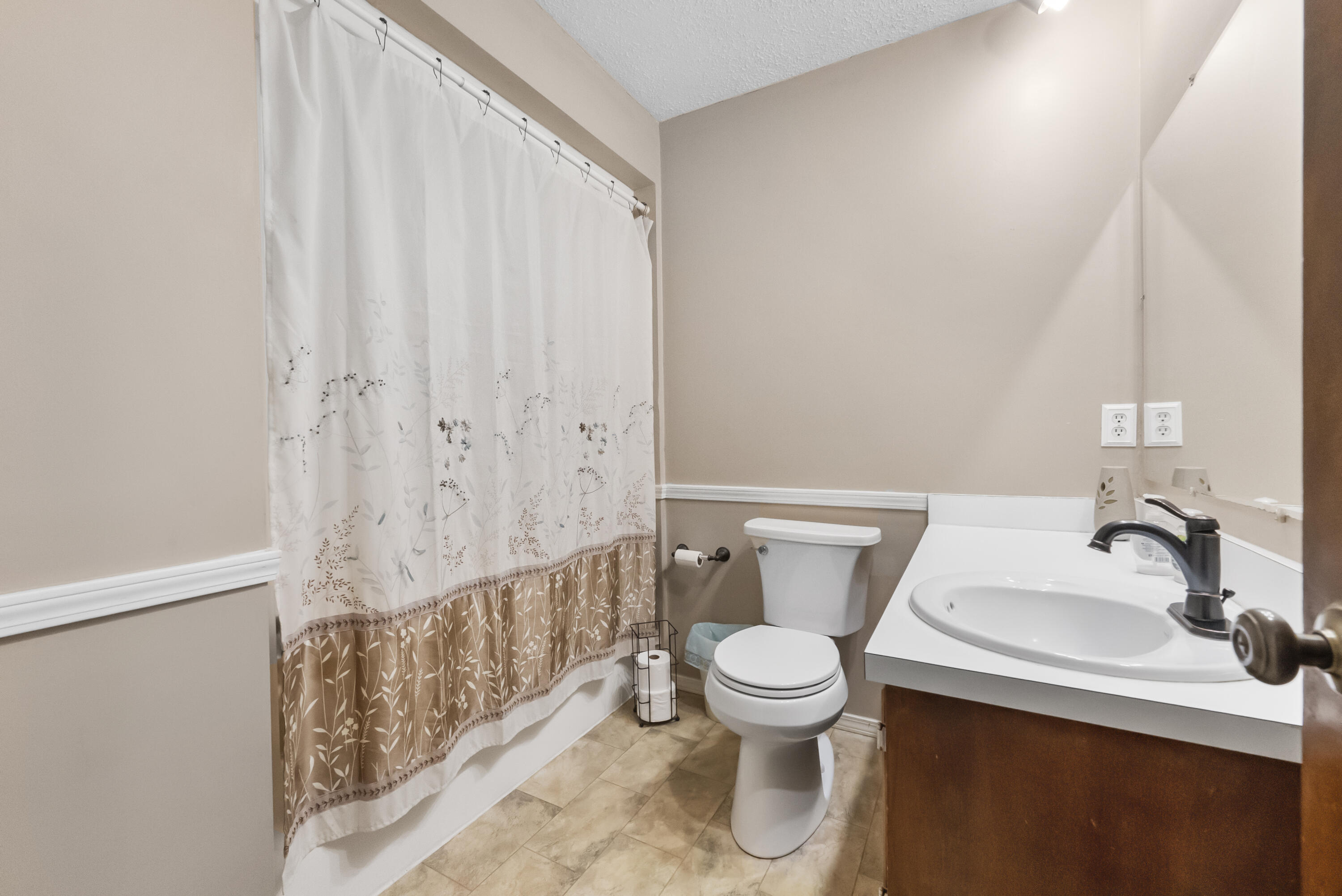 2126 South Wellington Avenue Property Photo 25