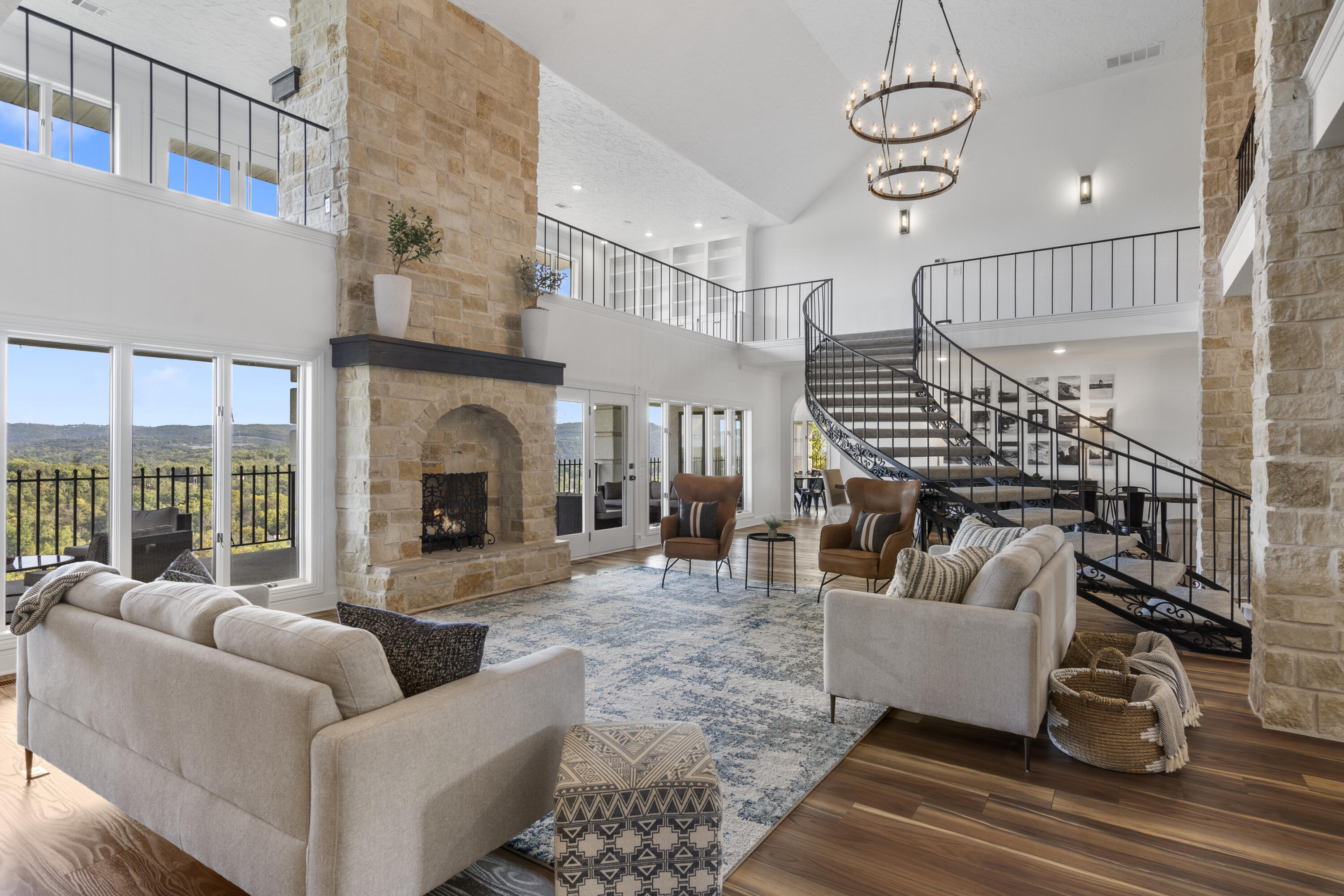 493 Shady Drive Property Photo 3