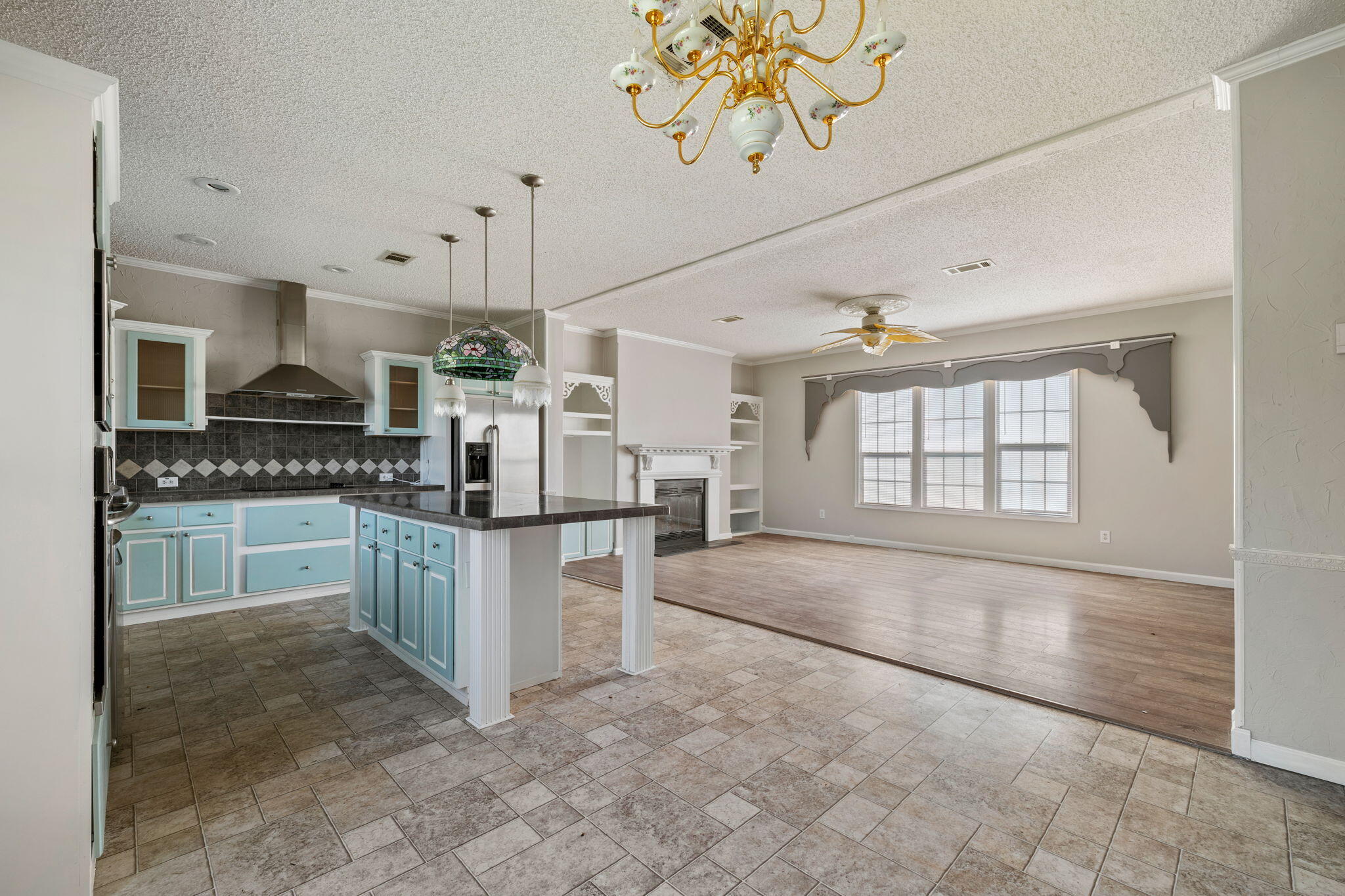 604- West Cave Street Property Photo 10