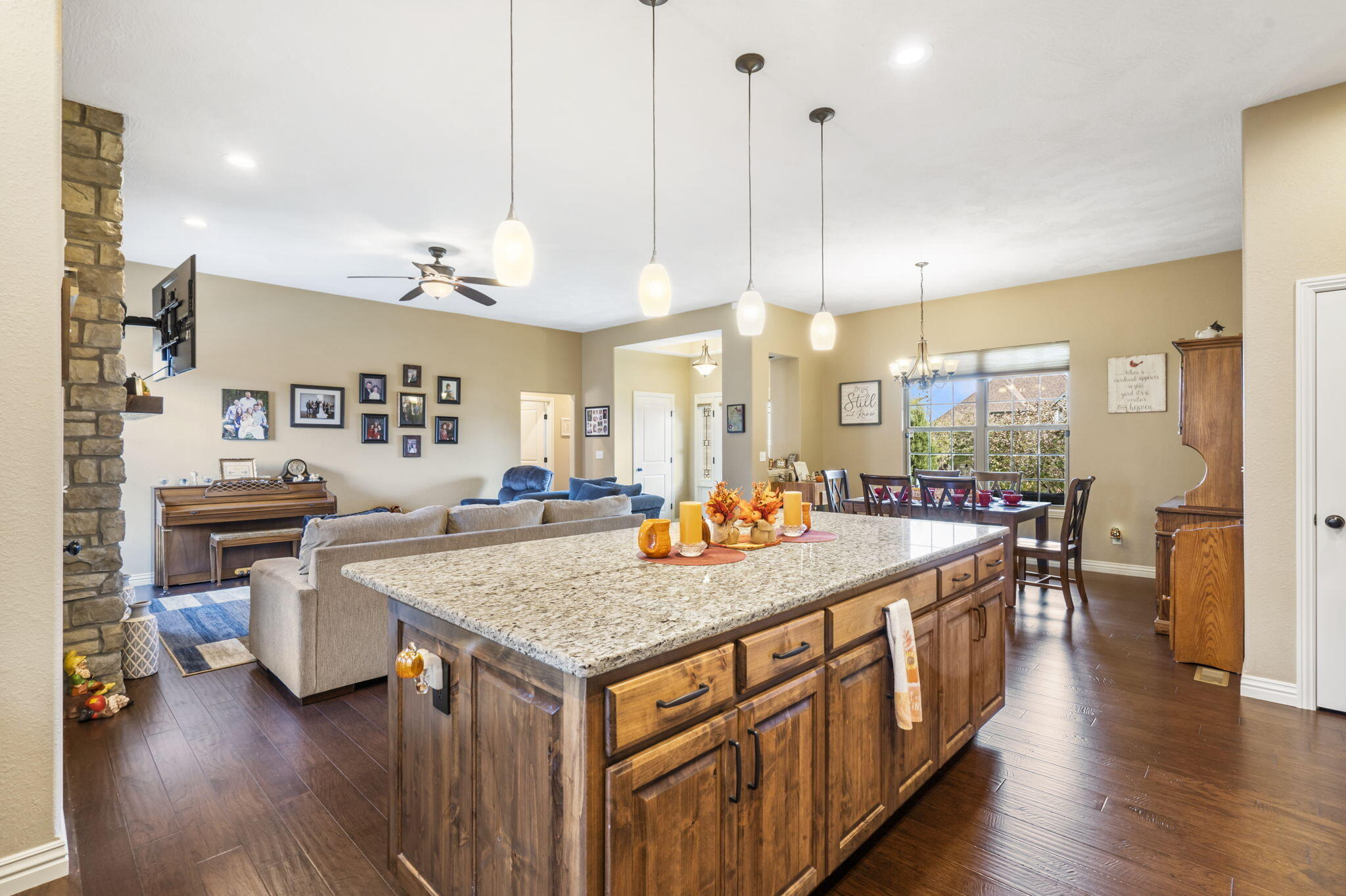 1413 North Opportunity Avenue Property Photo 15