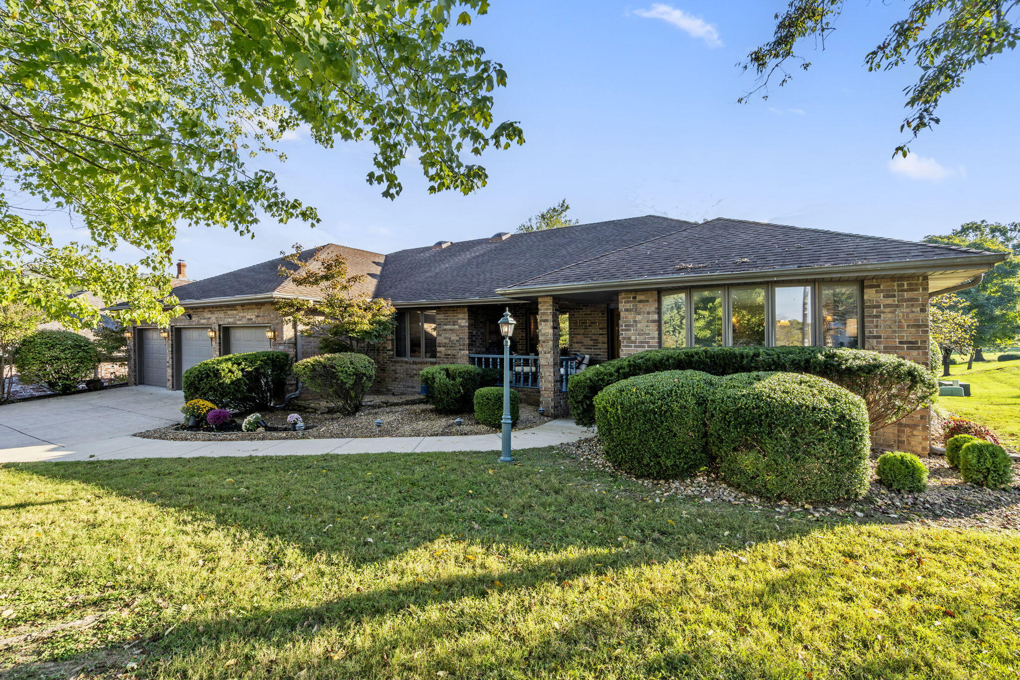 114 Spurlock Drive Property Photo 4