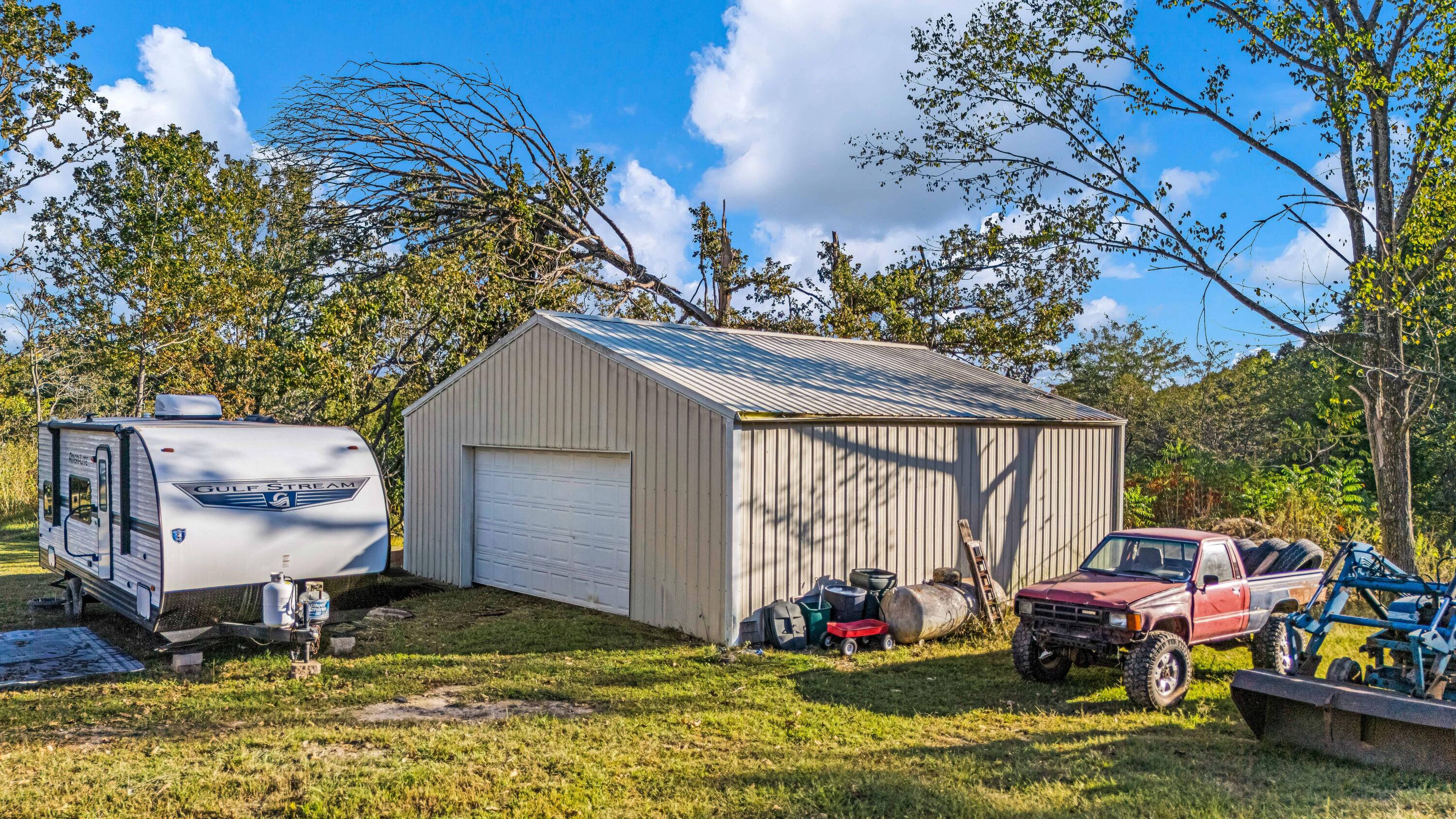 2782 County Road 7440 Property Photo 4