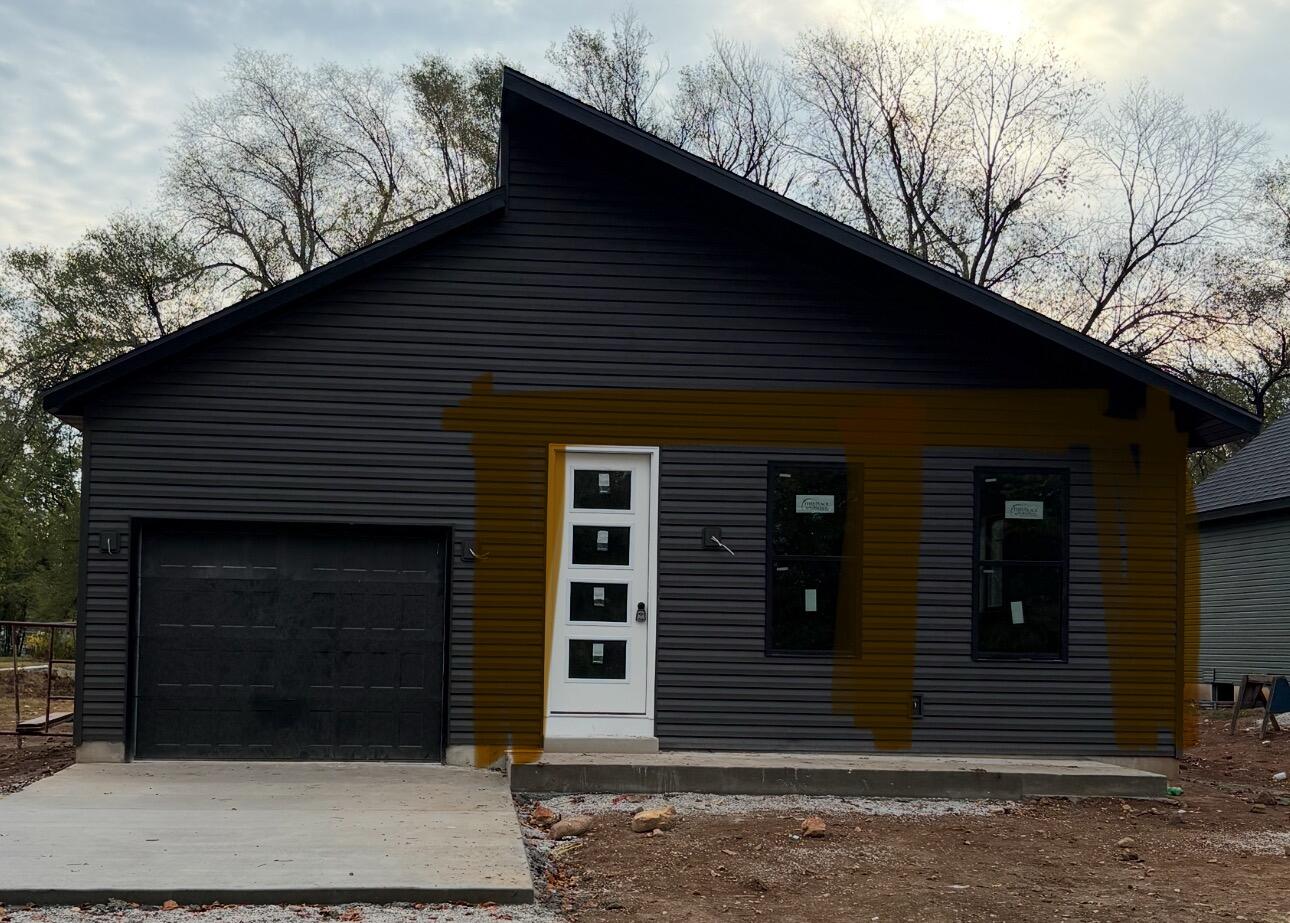 372 South Avenue Property Photo 1