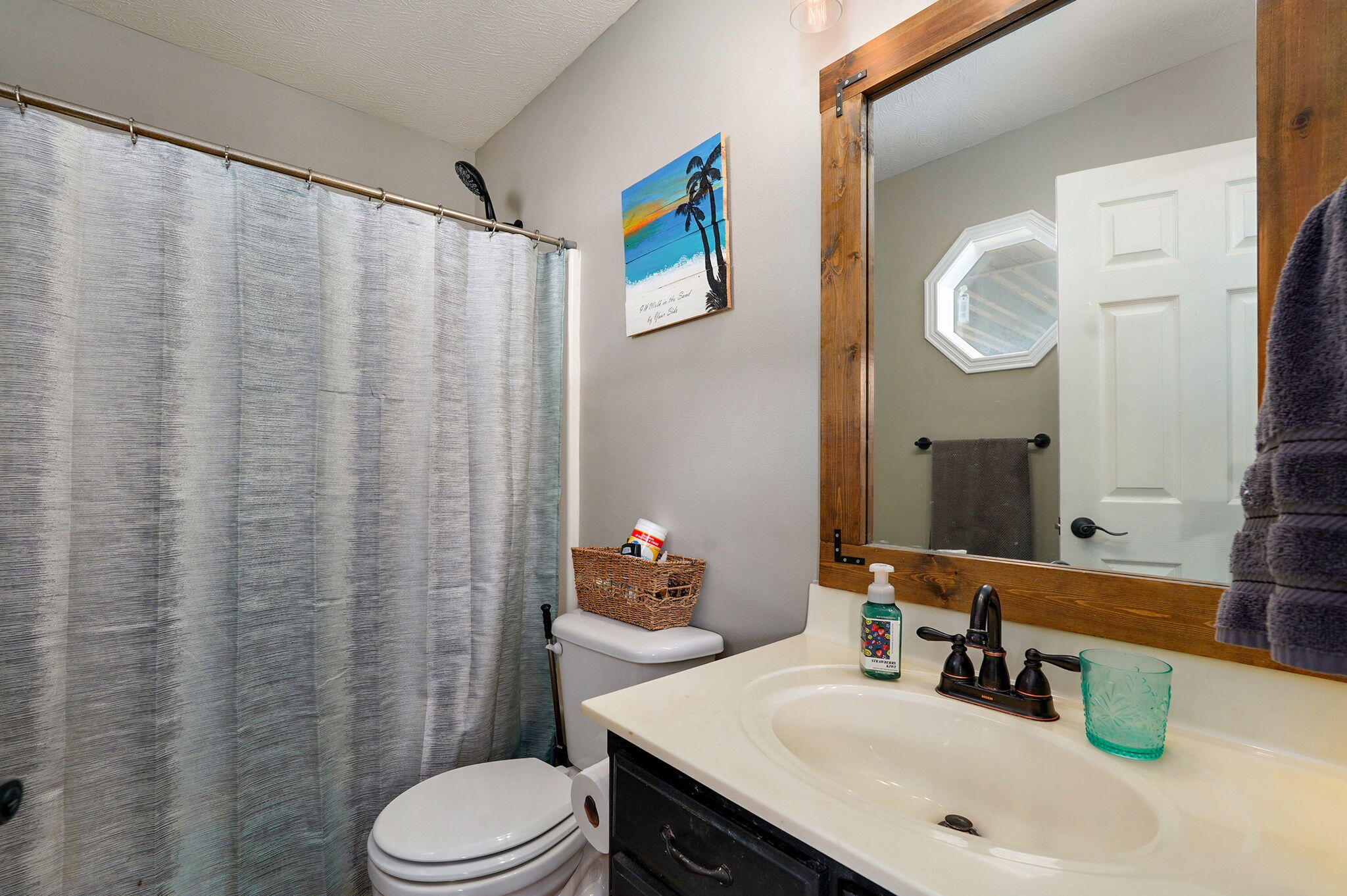 1813 Edgewood Drive Property Photo 17