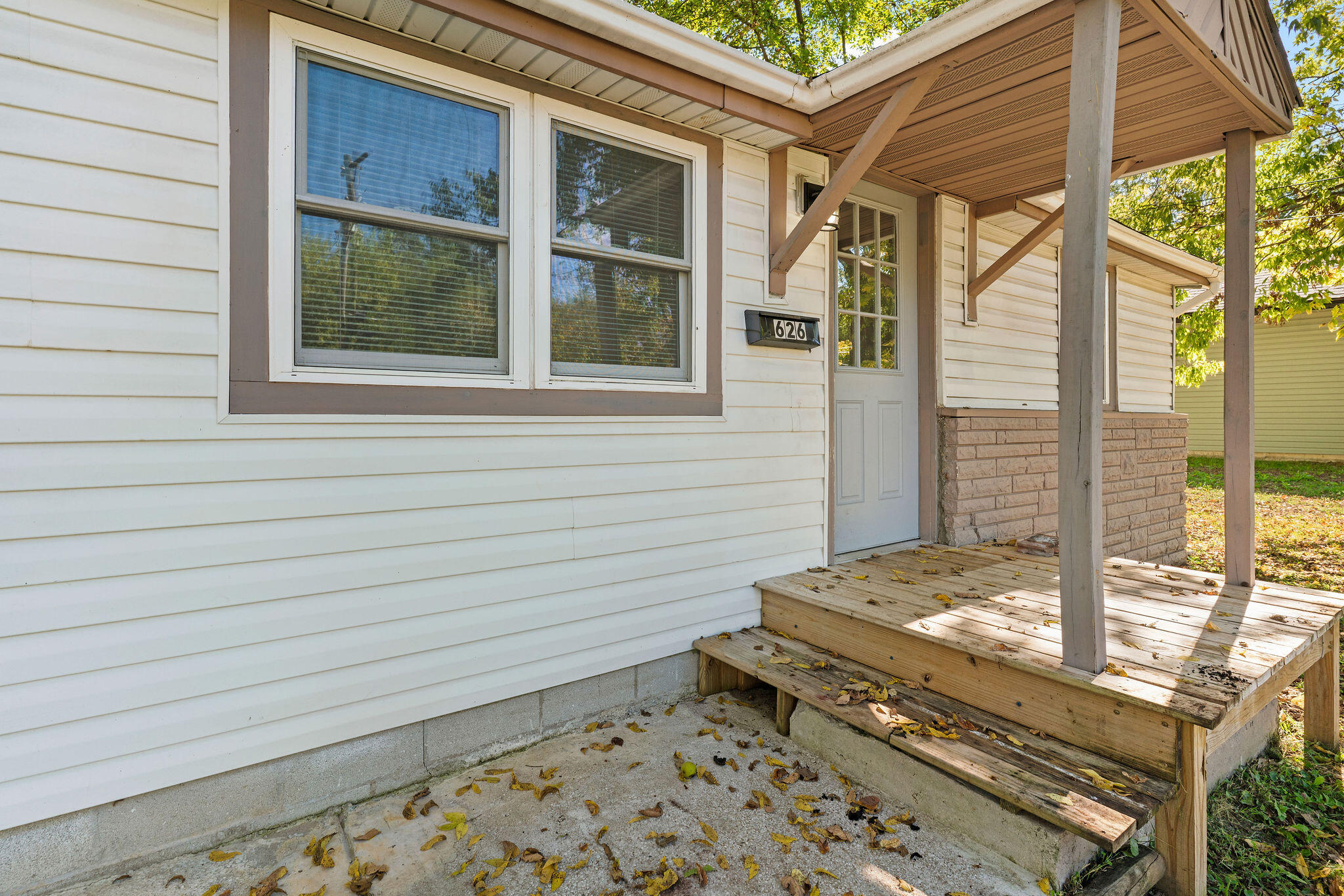 626 North Phelps Avenue Property Photo 5