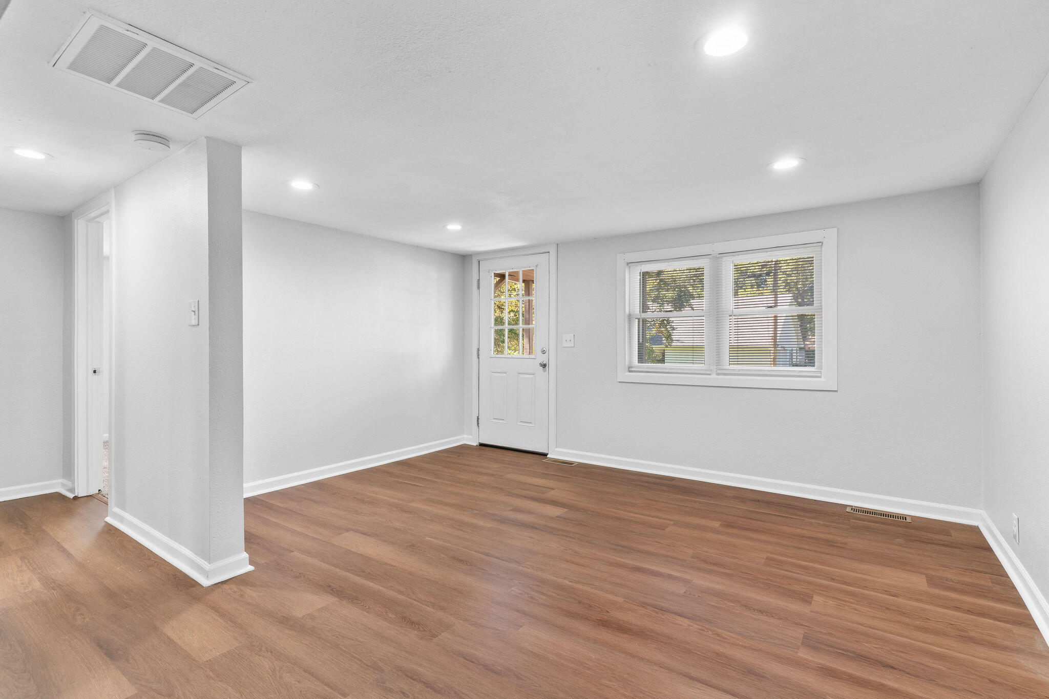 626 North Phelps Avenue Property Photo 6