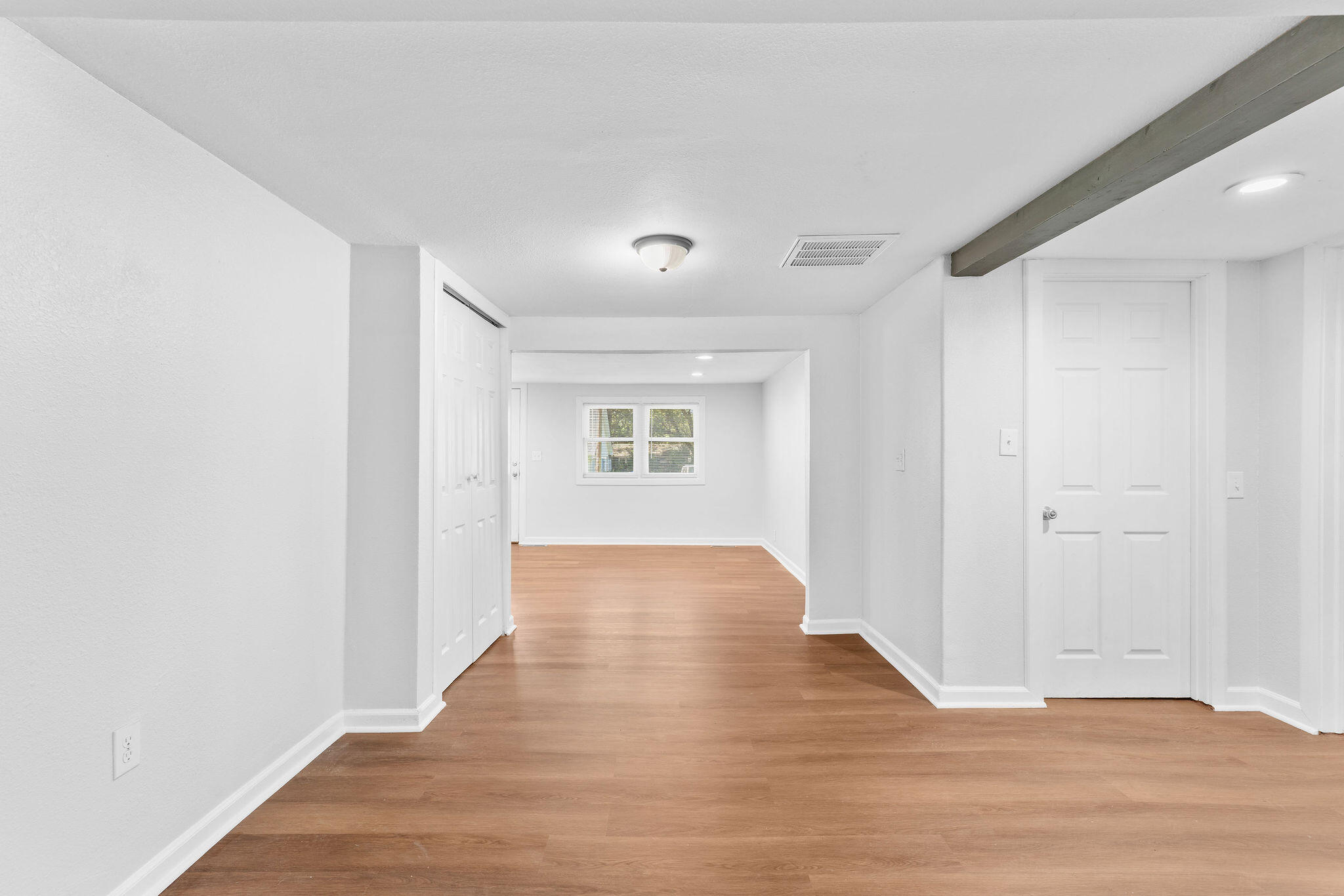 626 North Phelps Avenue Property Photo 8