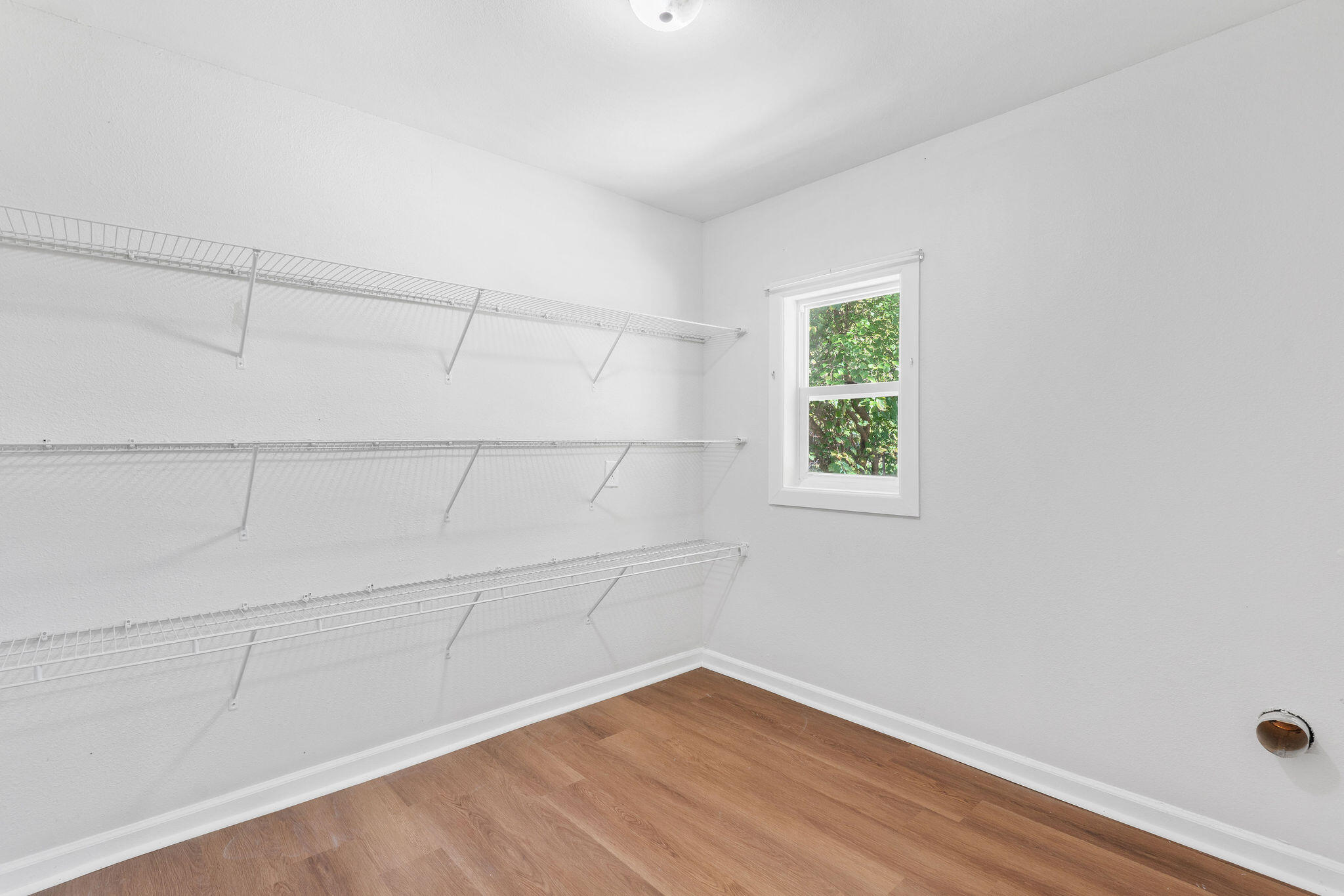 626 North Phelps Avenue Property Photo 15