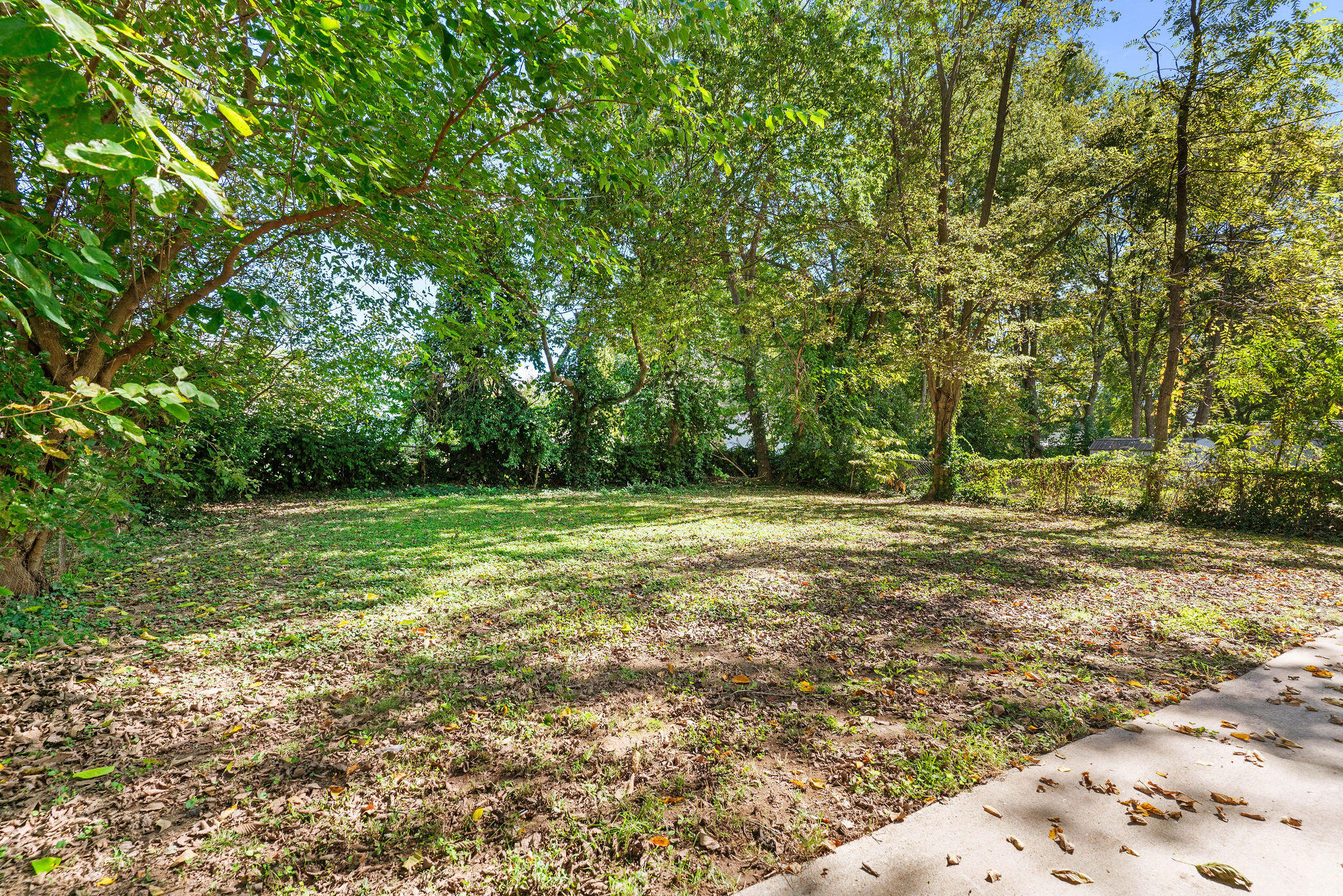 626 North Phelps Avenue Property Photo 28