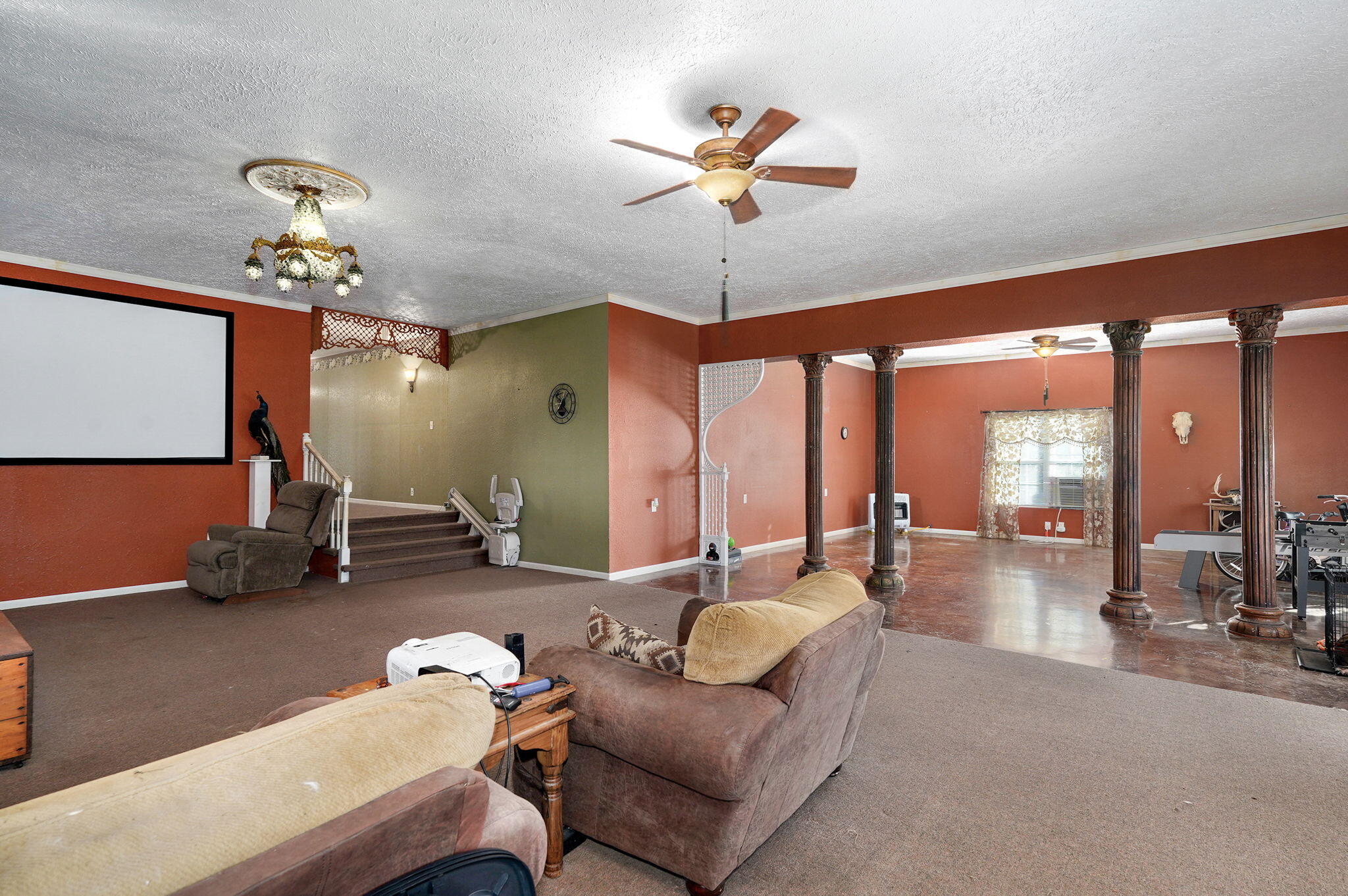 120 West Main Street Property Photo 12