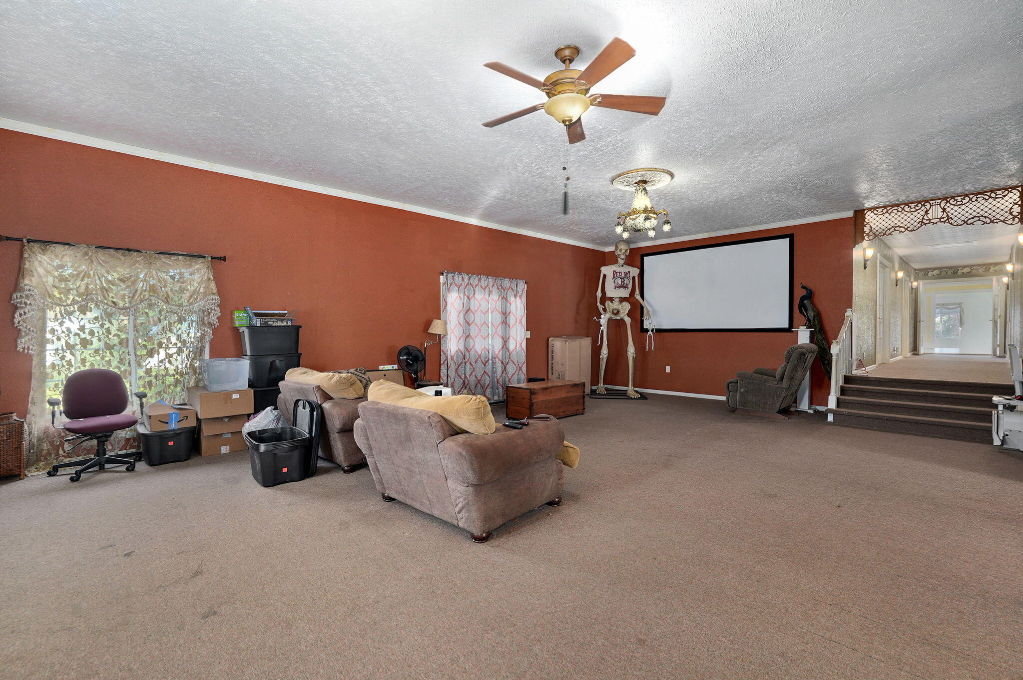 120 West Main Street Property Photo 13