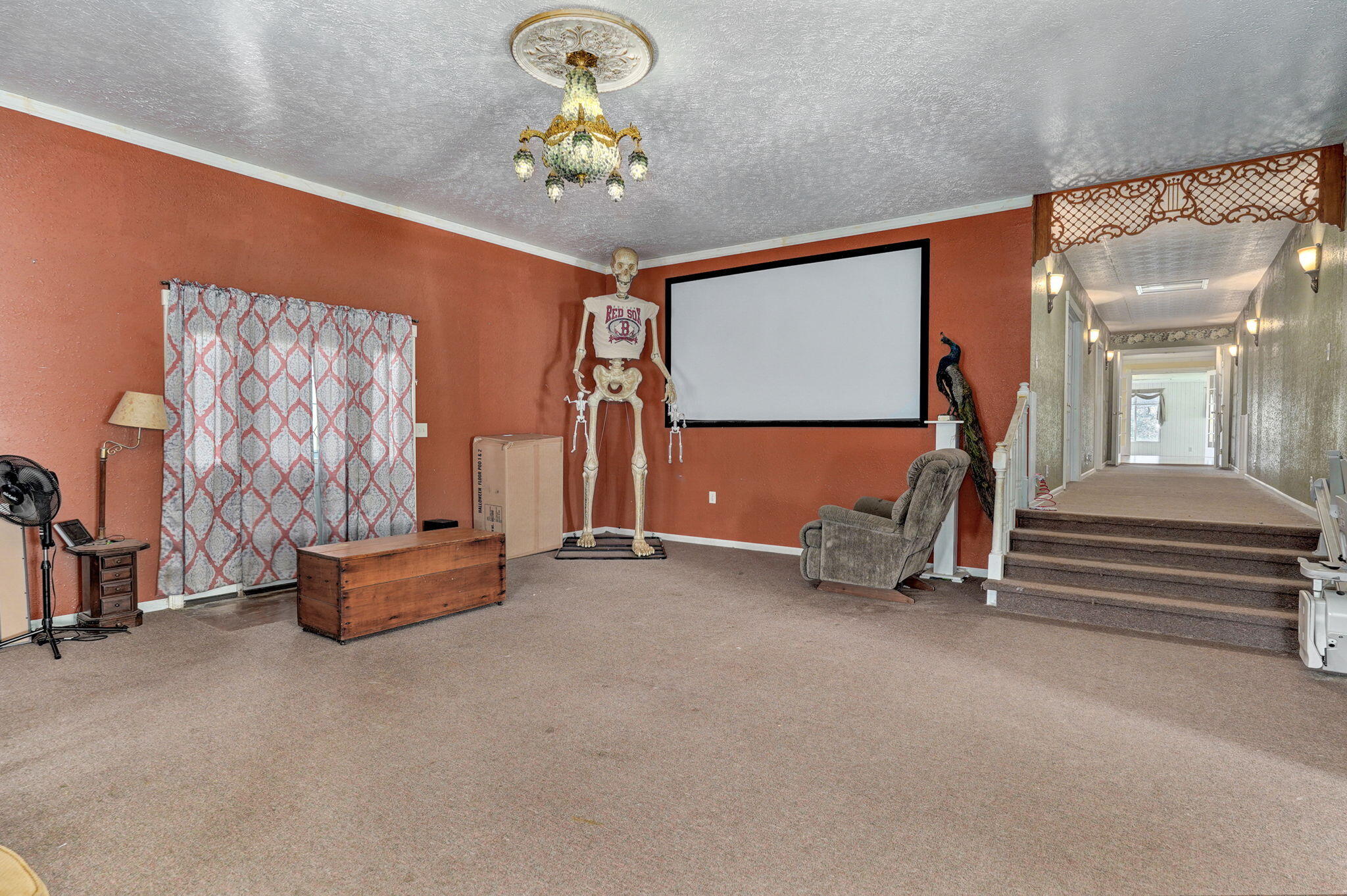 120 West Main Street Property Photo 15
