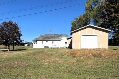 407 South Elm Street Property Photo 20