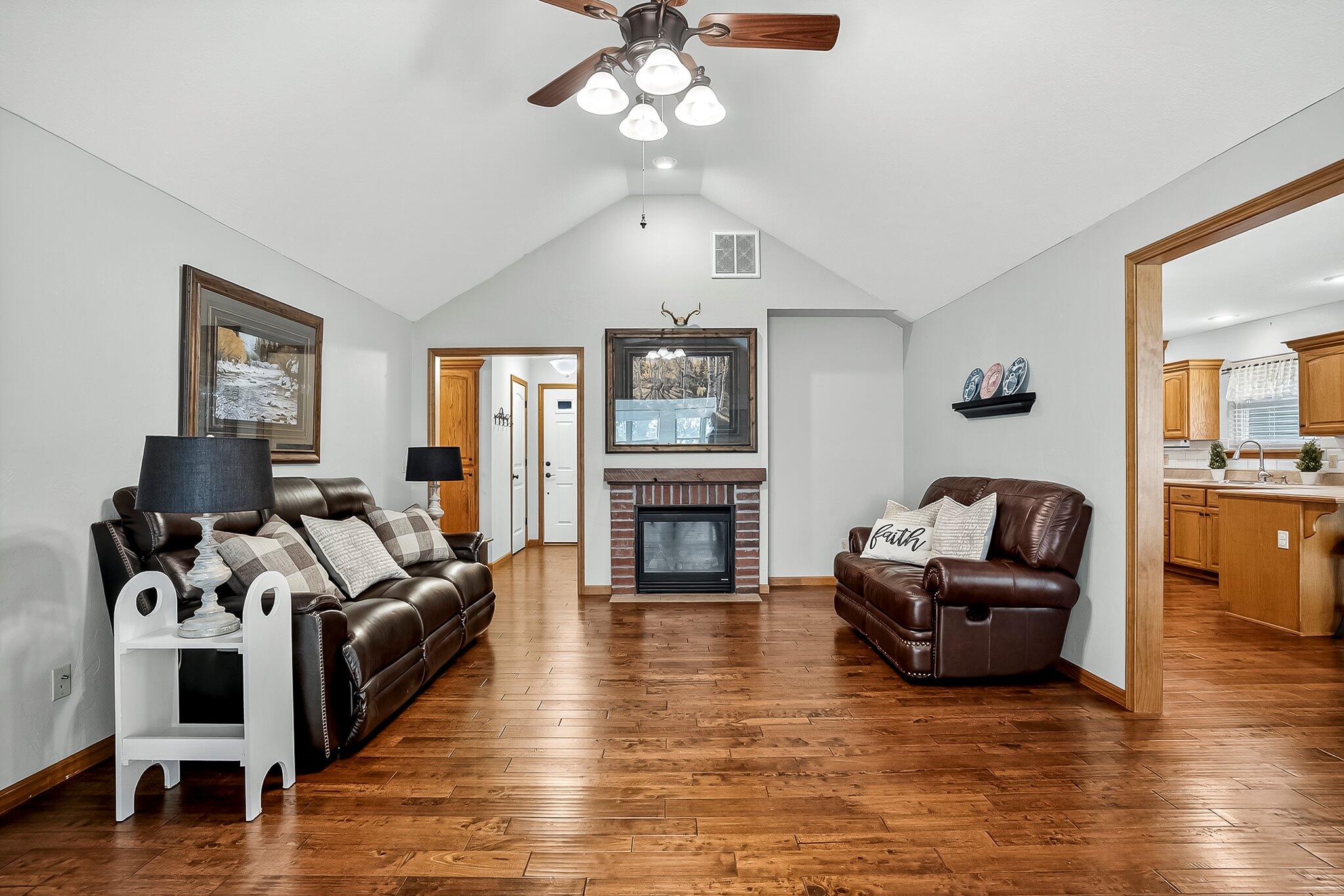 5460 Anita Avenue Property Photo 8