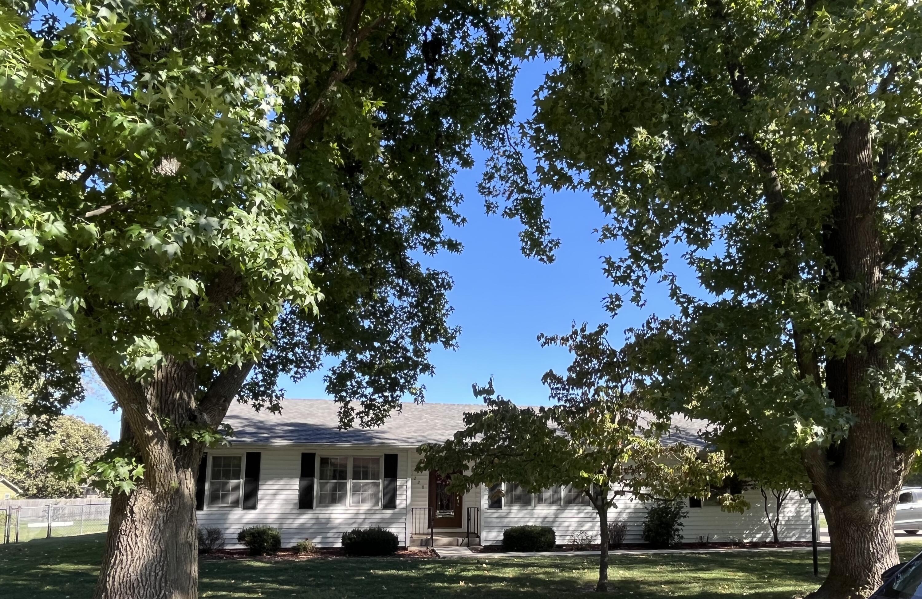 1220 Tyler Street Property Photo 1