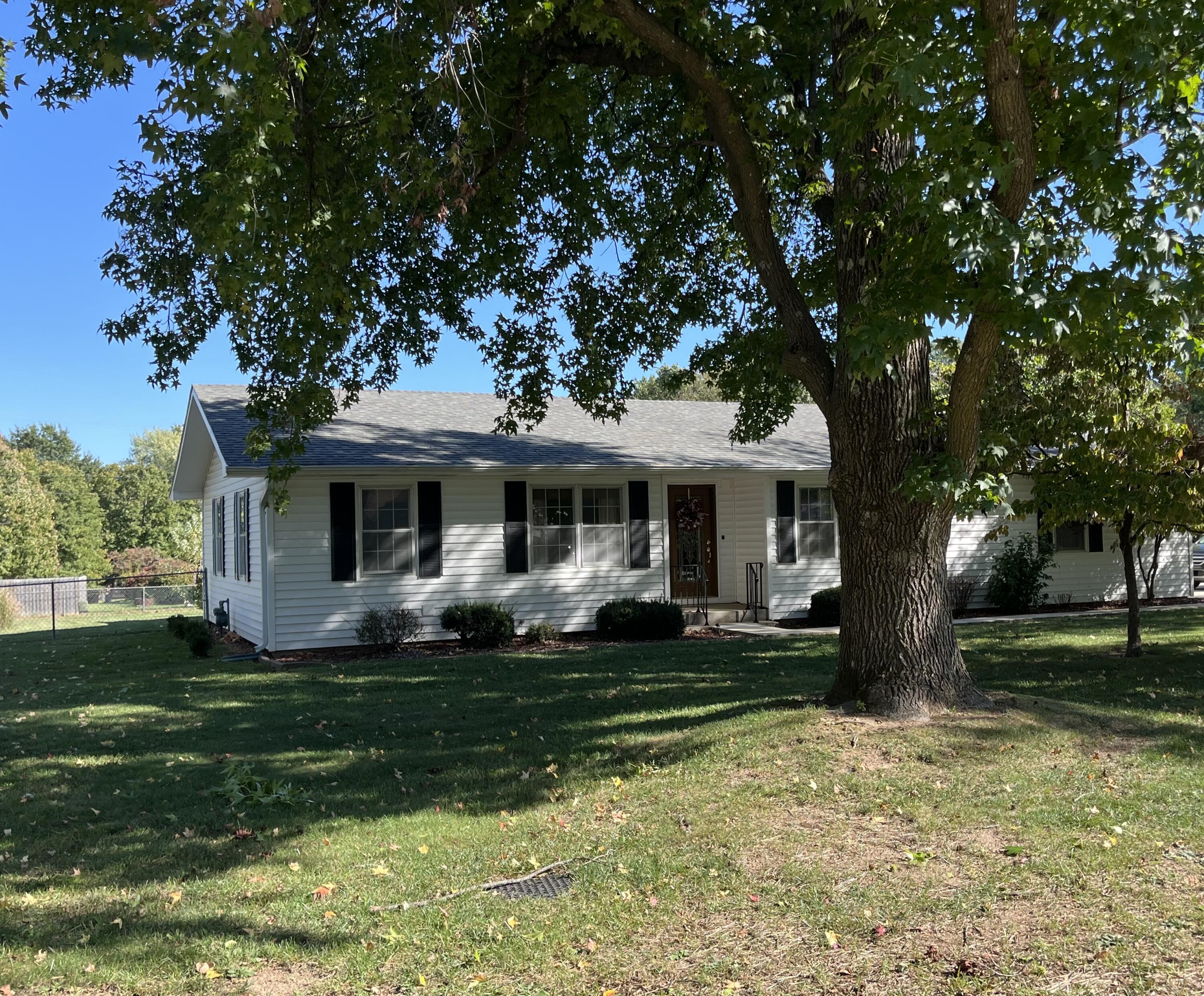 1220 Tyler Street Property Photo 2