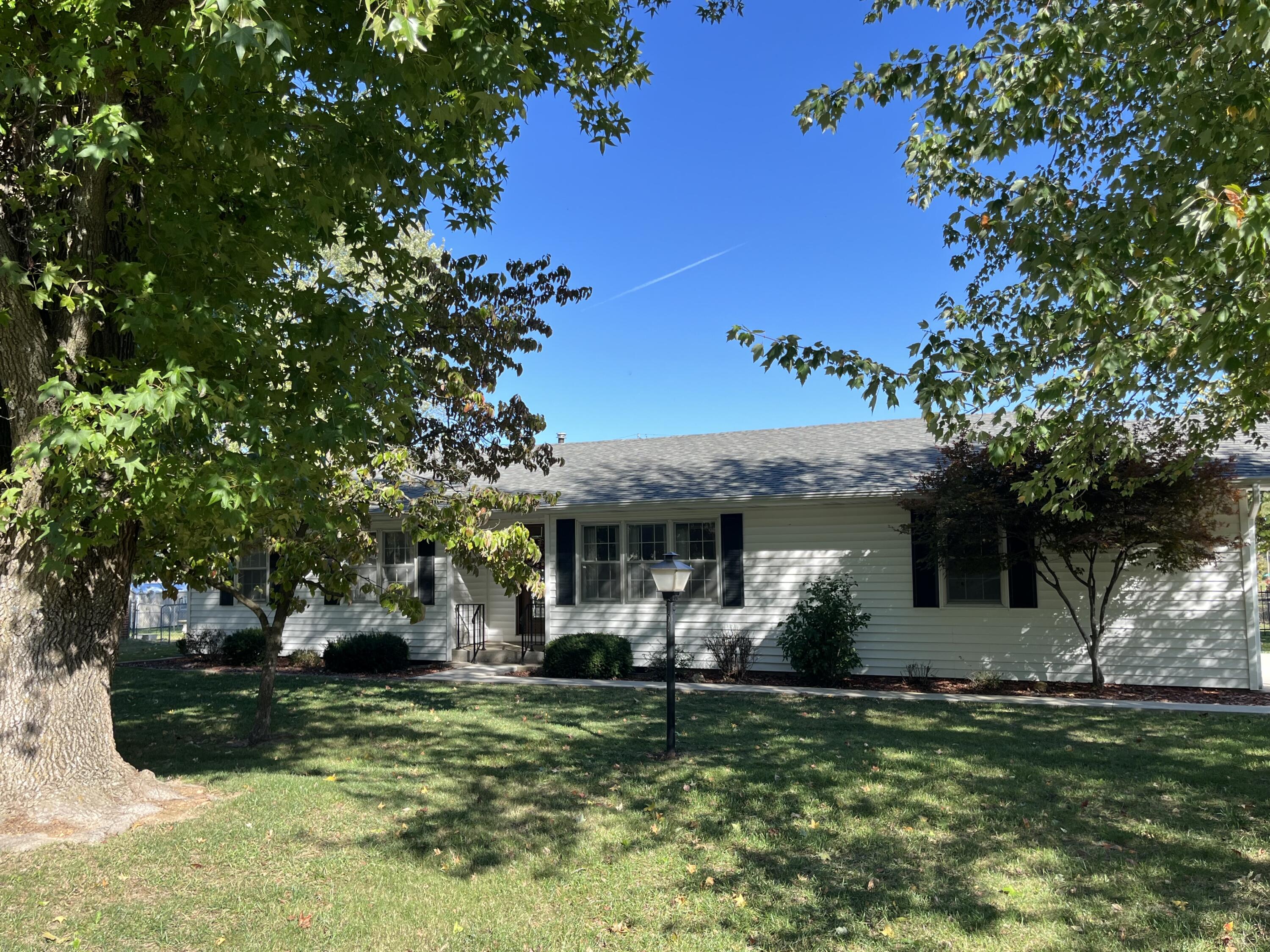 1220 Tyler Street Property Photo 3