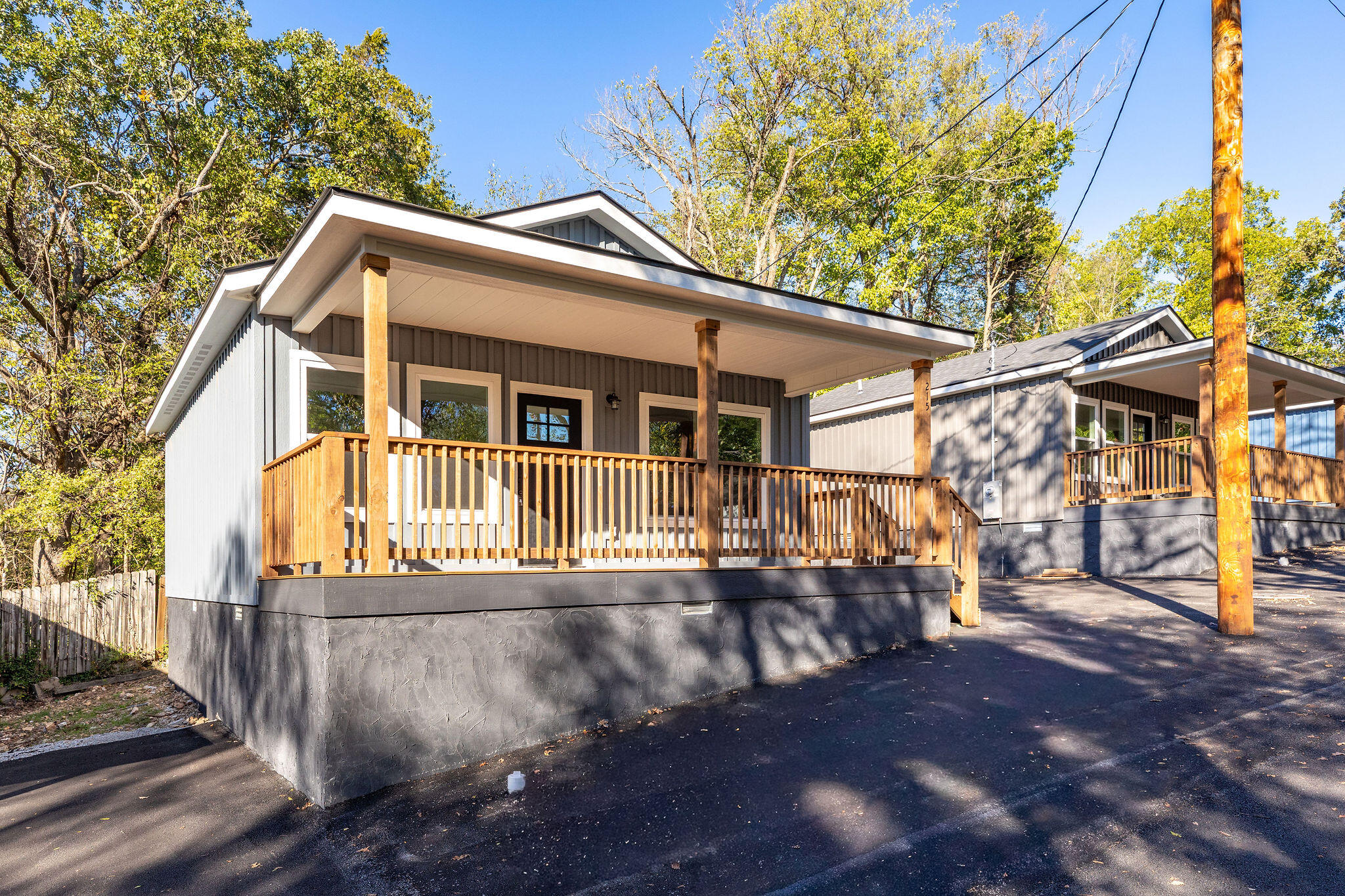 215 Sagers Lane Property Photo 2