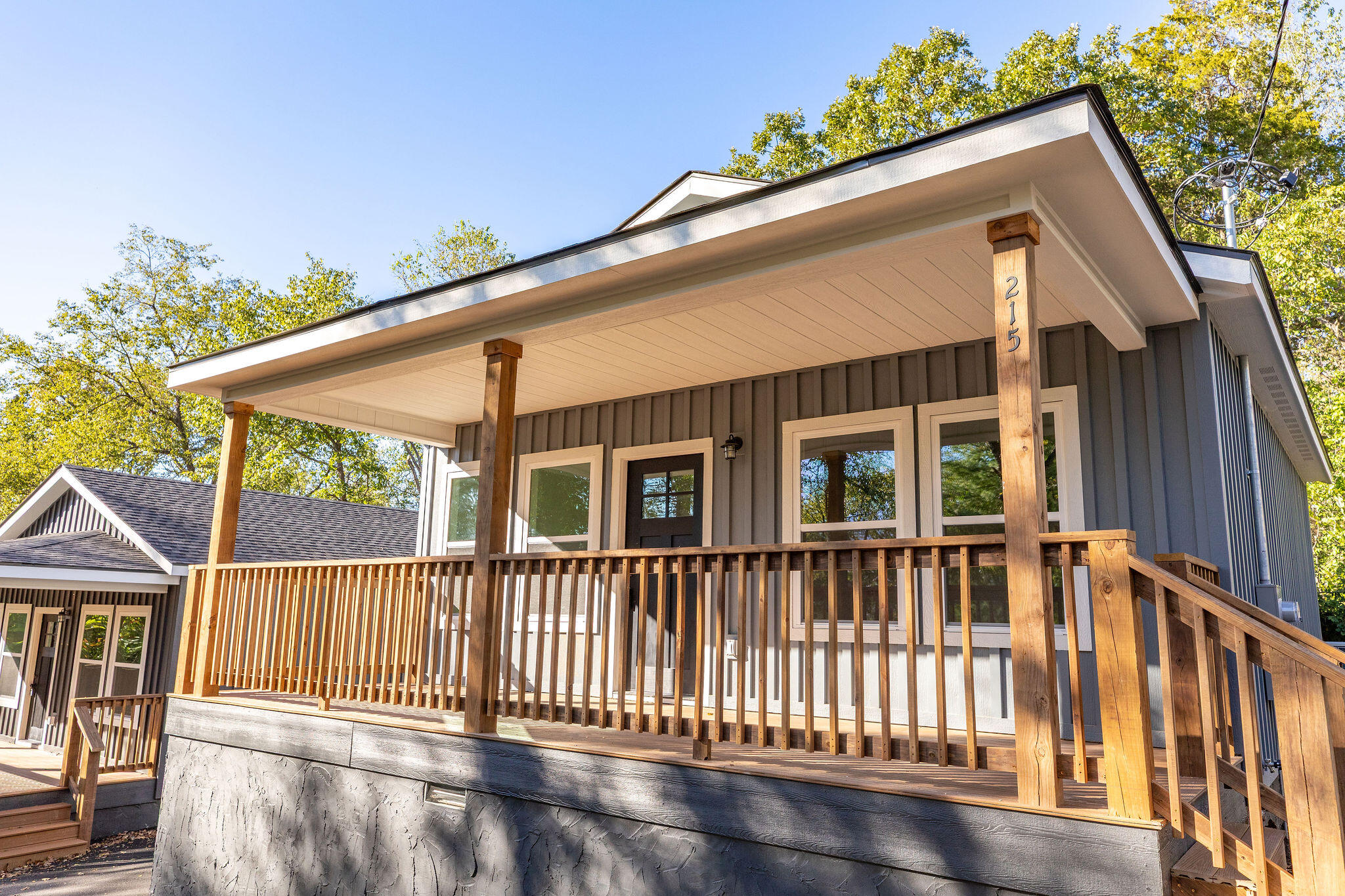 215 Sagers Lane Property Photo 3